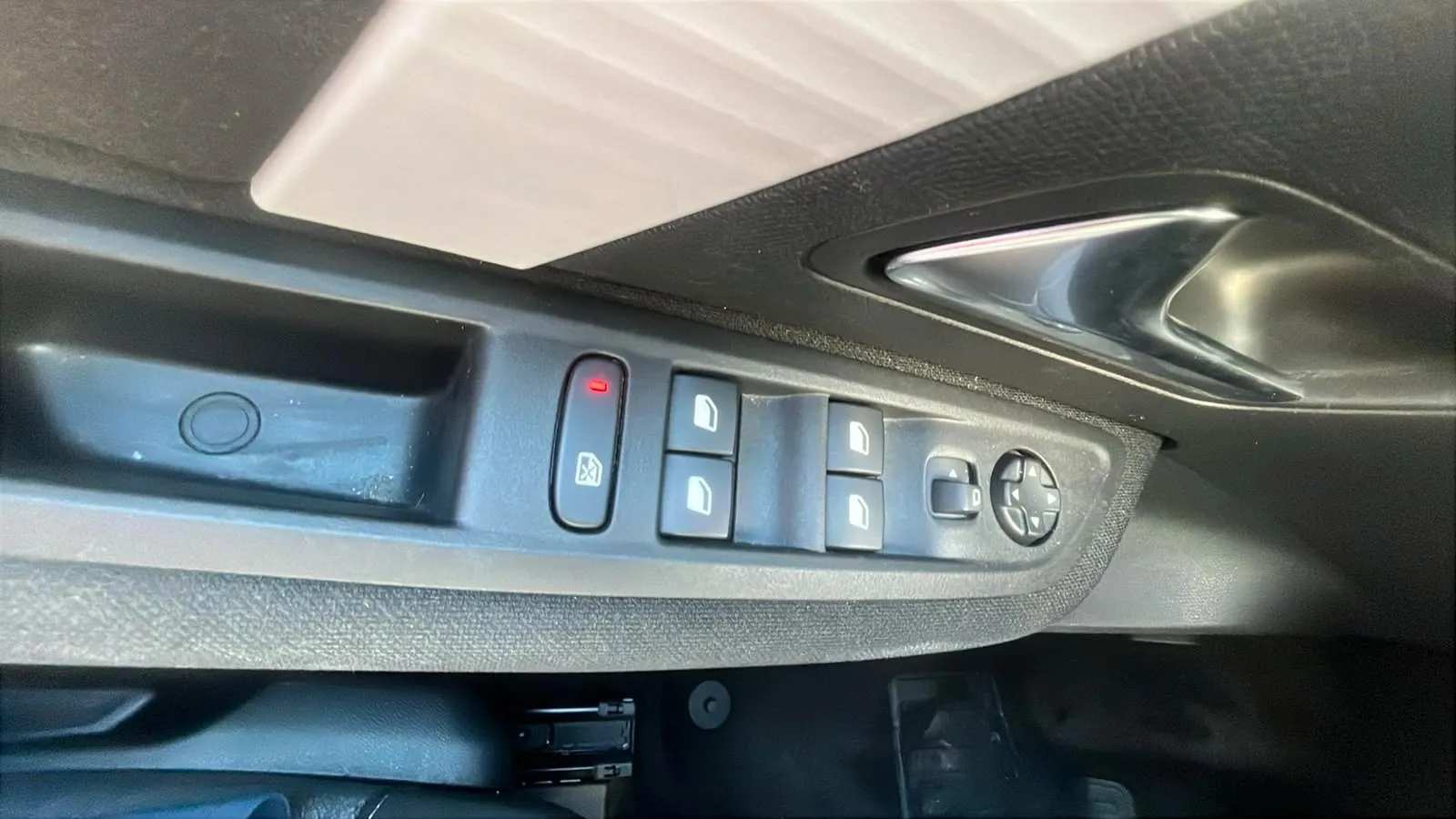 Citroën C4 X Hybrid 136 e-DCS6 Plus - foto 13