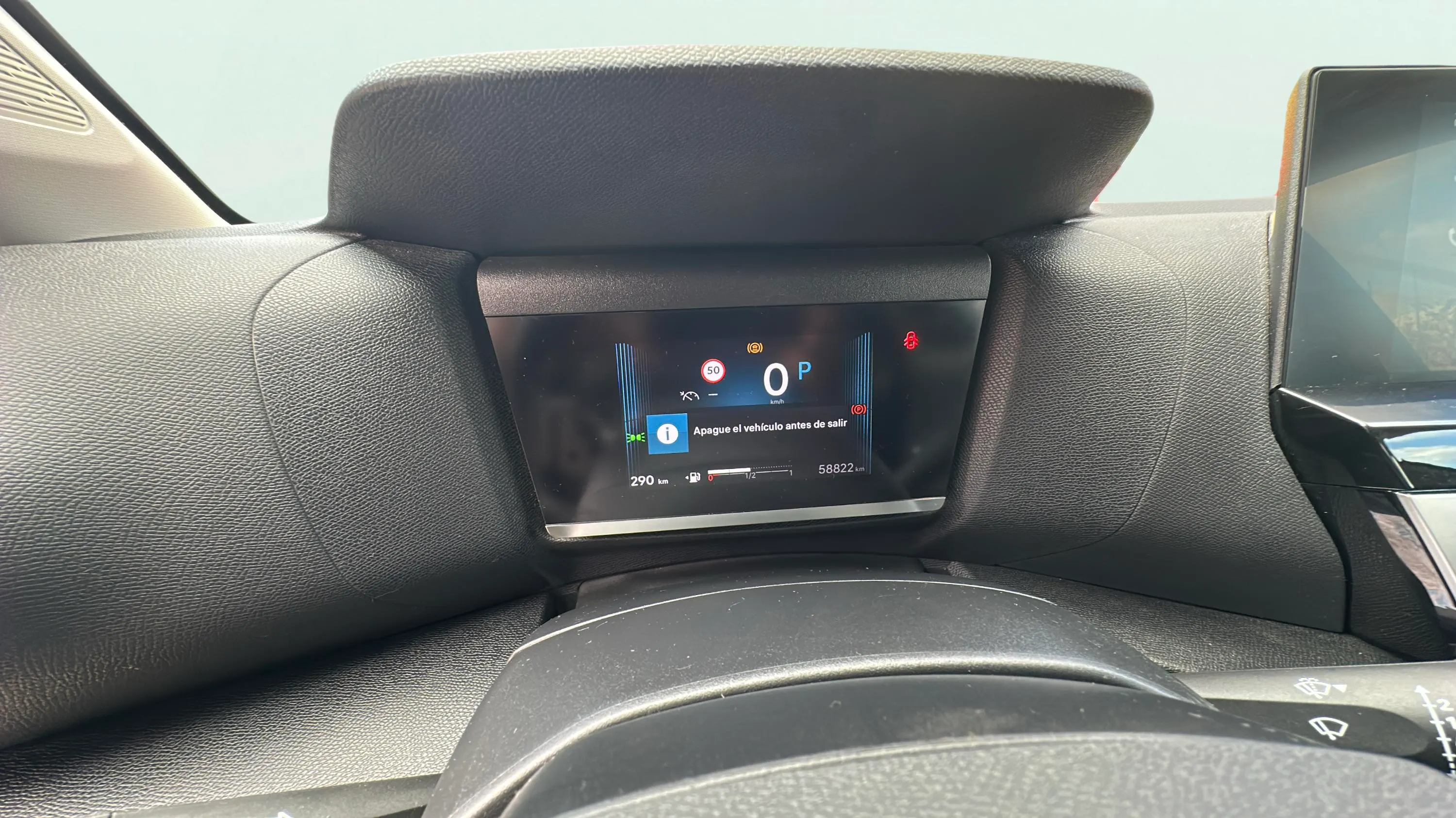 Citroën C4 X Hybrid 136 e-DCS6 Plus - foto 11