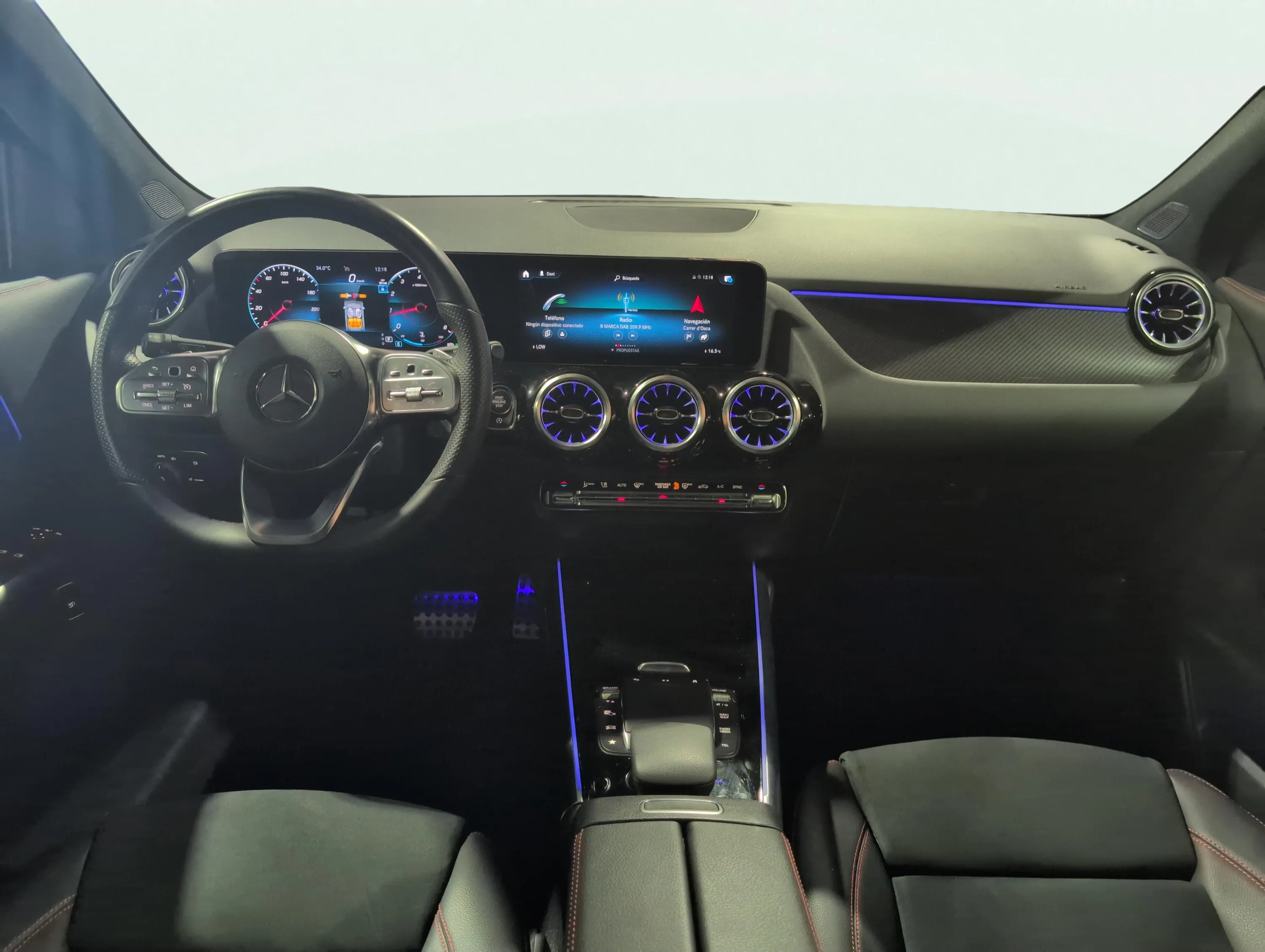 Mercedes-Benz GLA 200 - foto 11