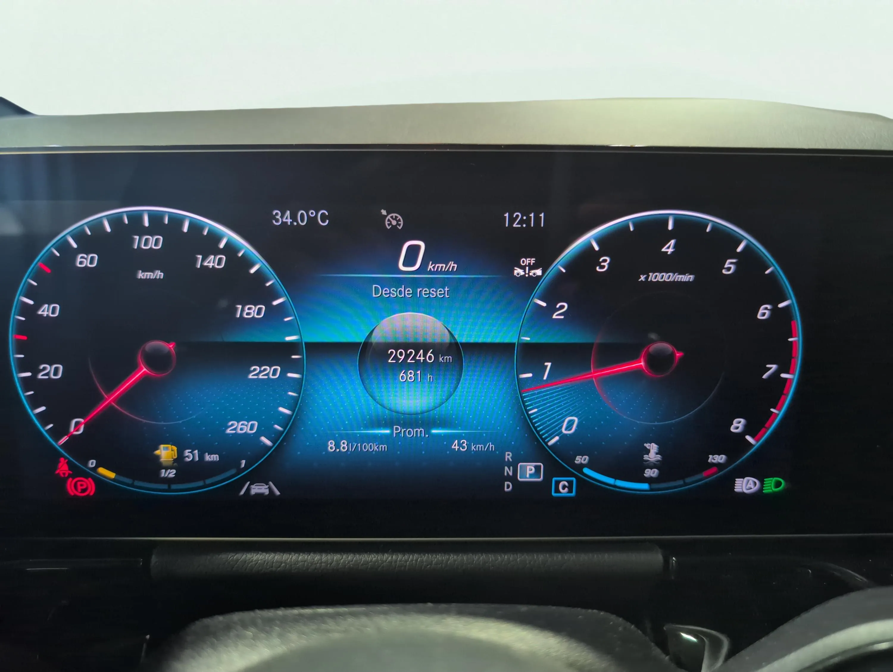 Mercedes-Benz GLA 200 - foto 23