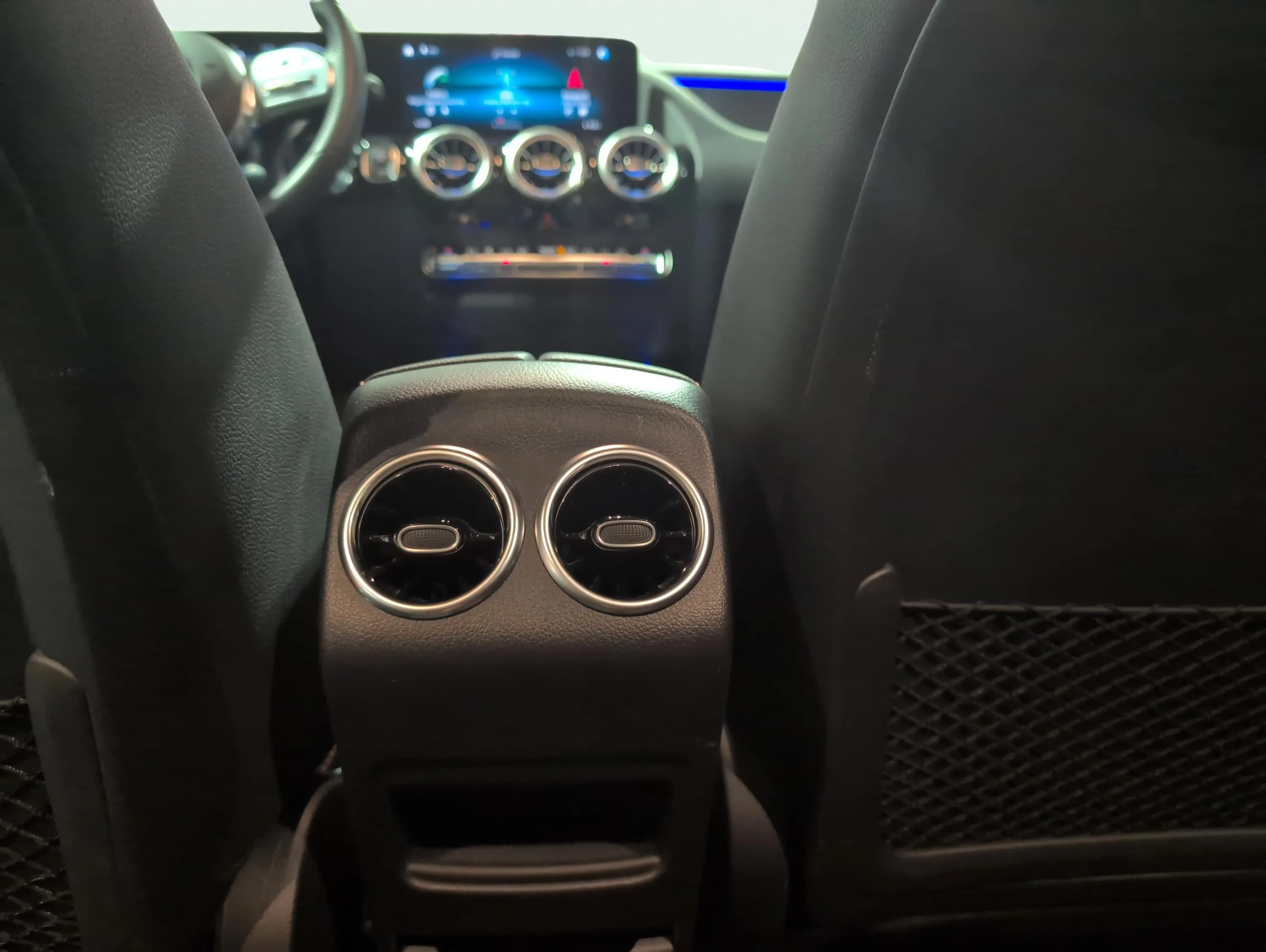 Mercedes-Benz GLA 200 - foto 19