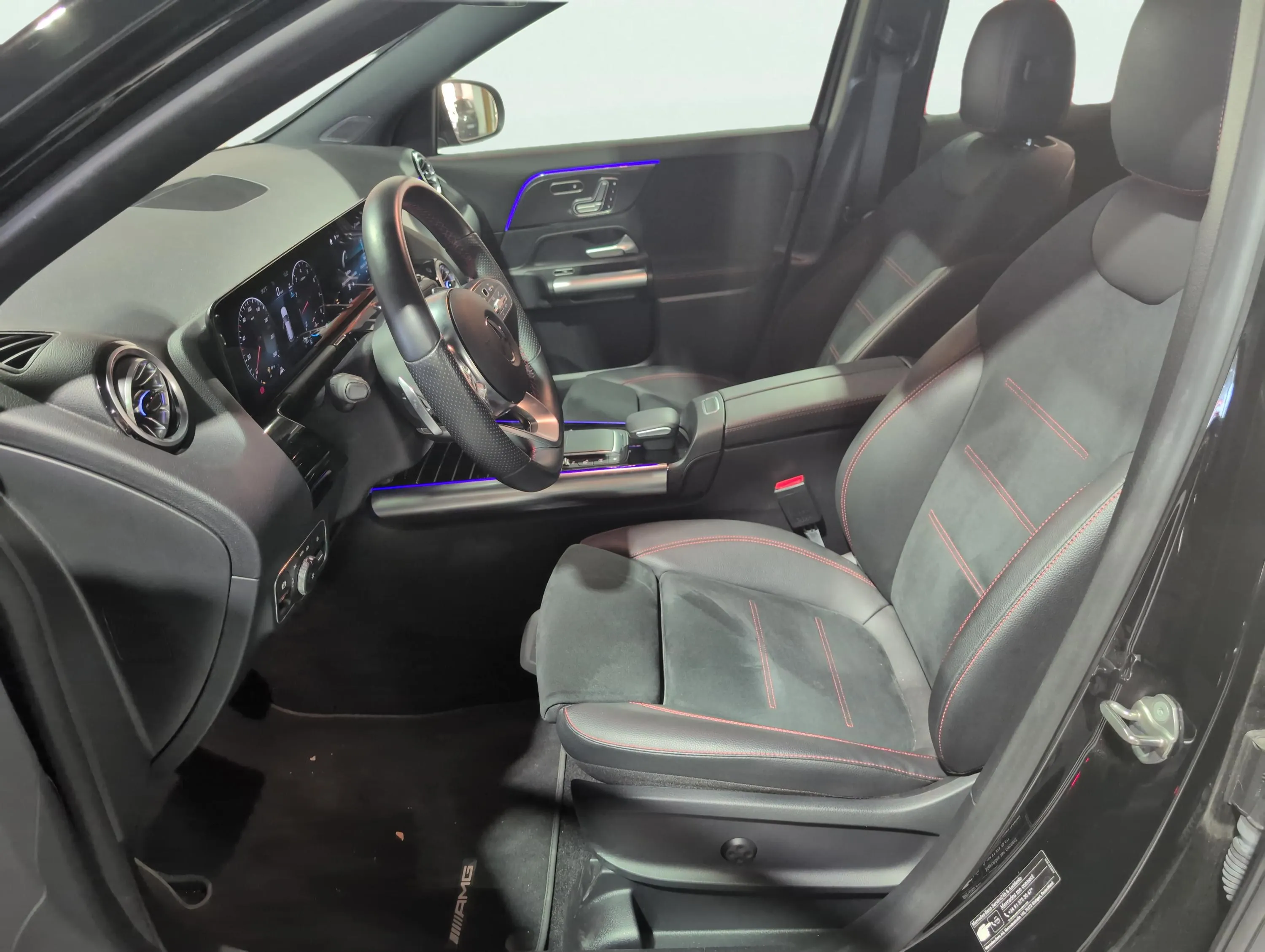 Mercedes-Benz GLA 200 - foto 13