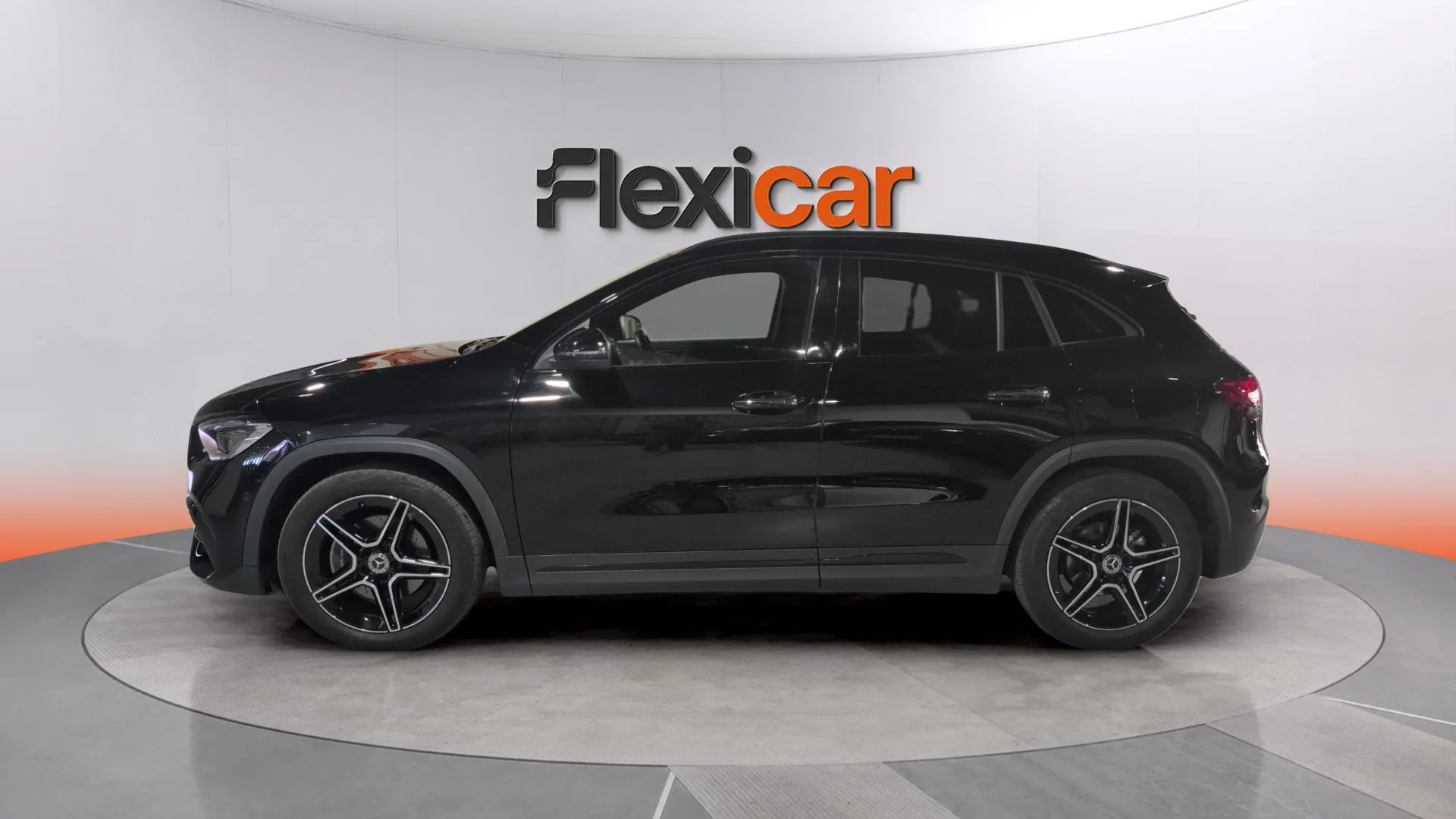 Mercedes-Benz GLA 200 - foto 4
