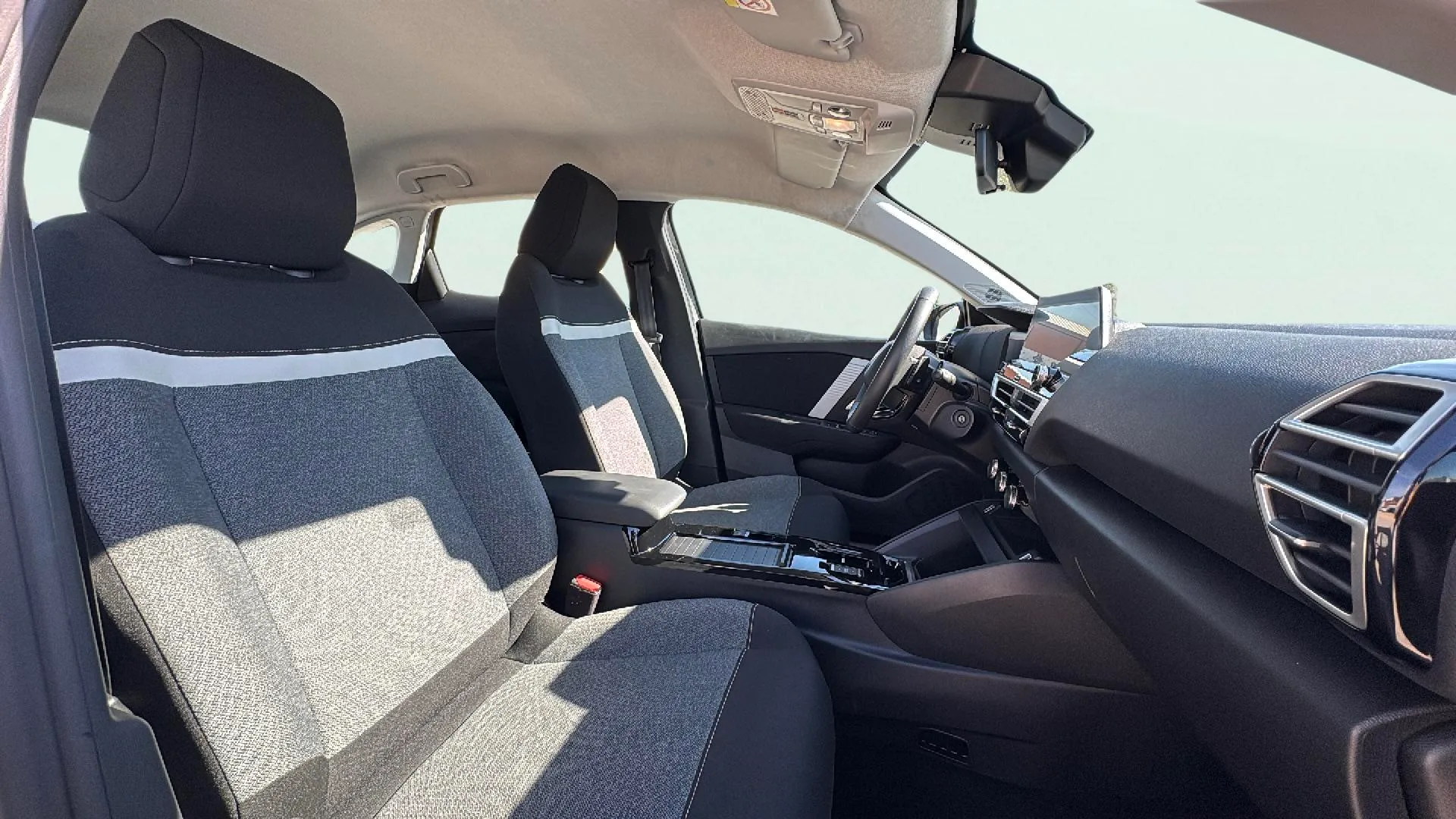 Citroën C4 X Hybrid 136 e-DCS6 Plus - foto 19