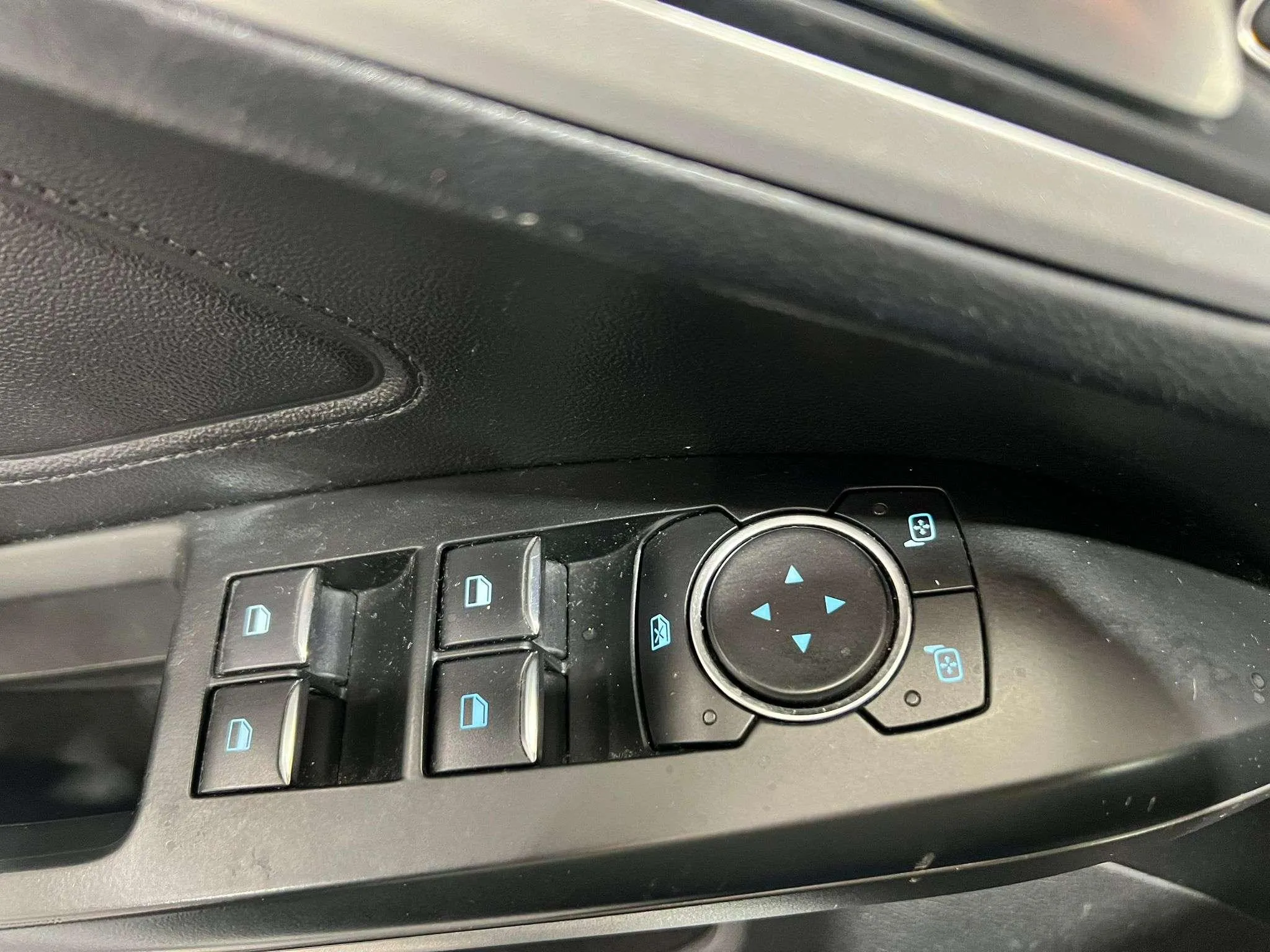 Ford Focus 1.5 EcoBlue Active - foto 19
