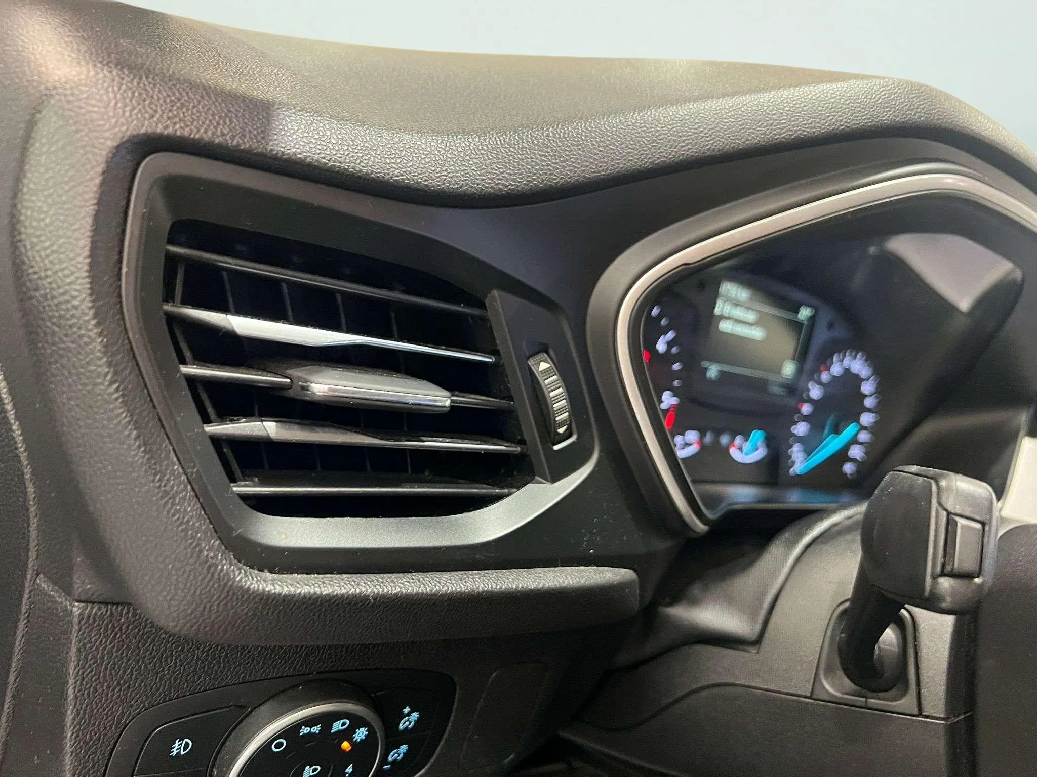 Ford Focus 1.5 EcoBlue Active - foto 18