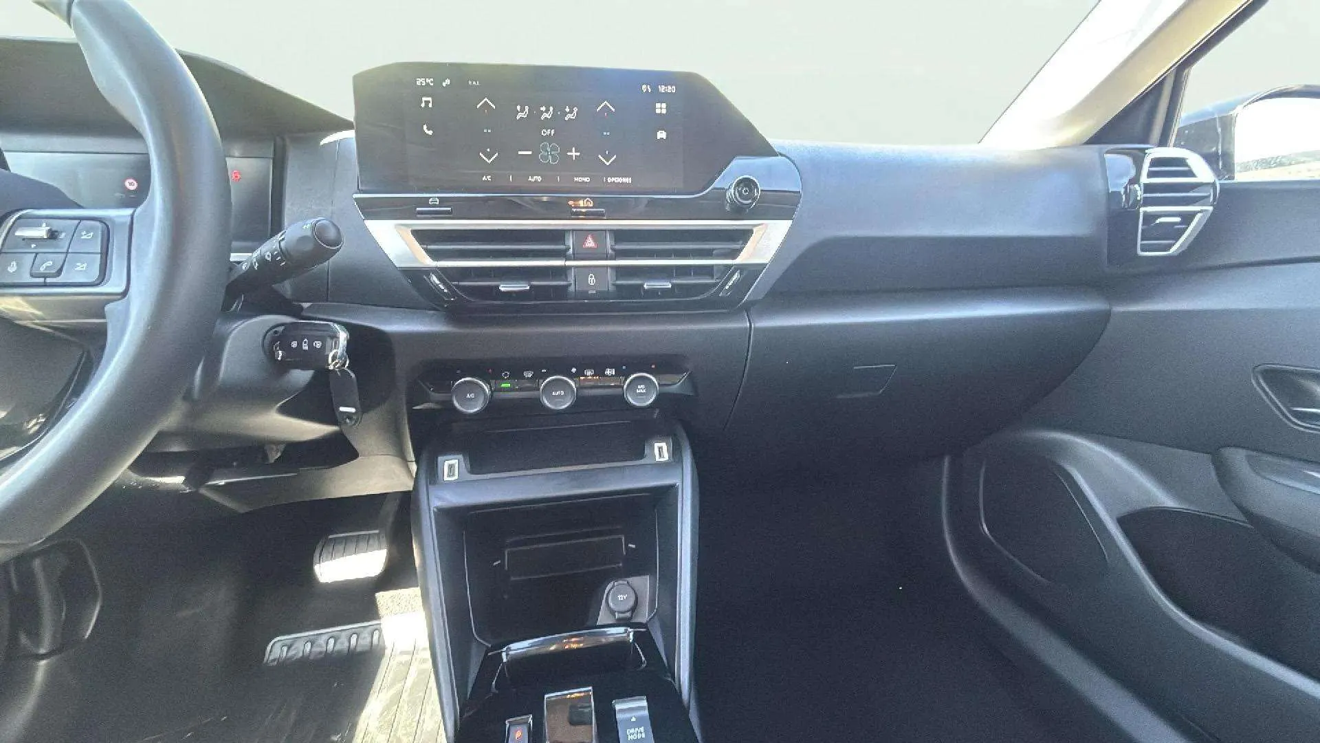 Citroën C4 X Hybrid 136 e-DCS6 Plus - foto 11