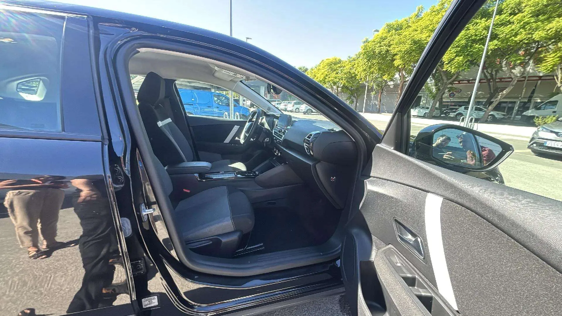 Citroën C4 X Hybrid 136 e-DCS6 Plus - foto 14