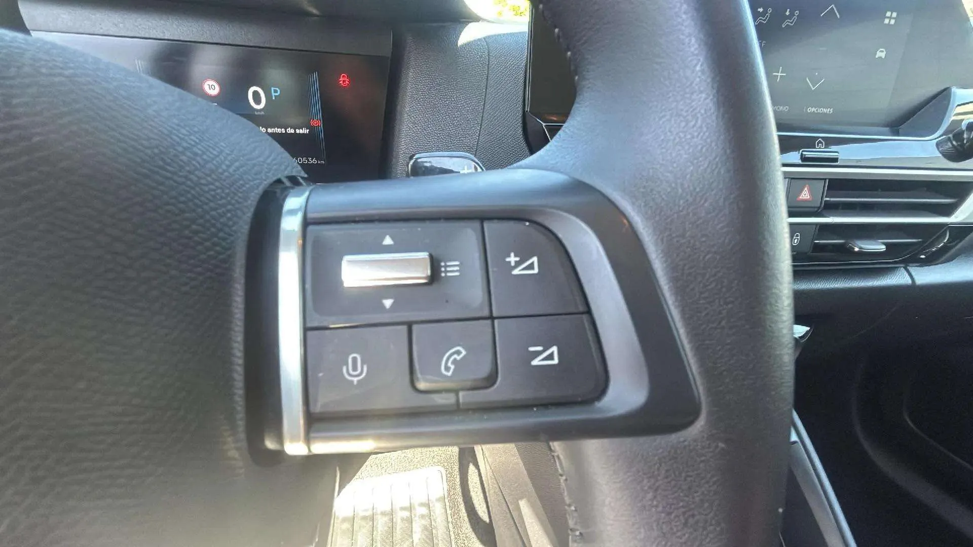 Citroën C4 X Hybrid 136 e-DCS6 Plus - foto 18