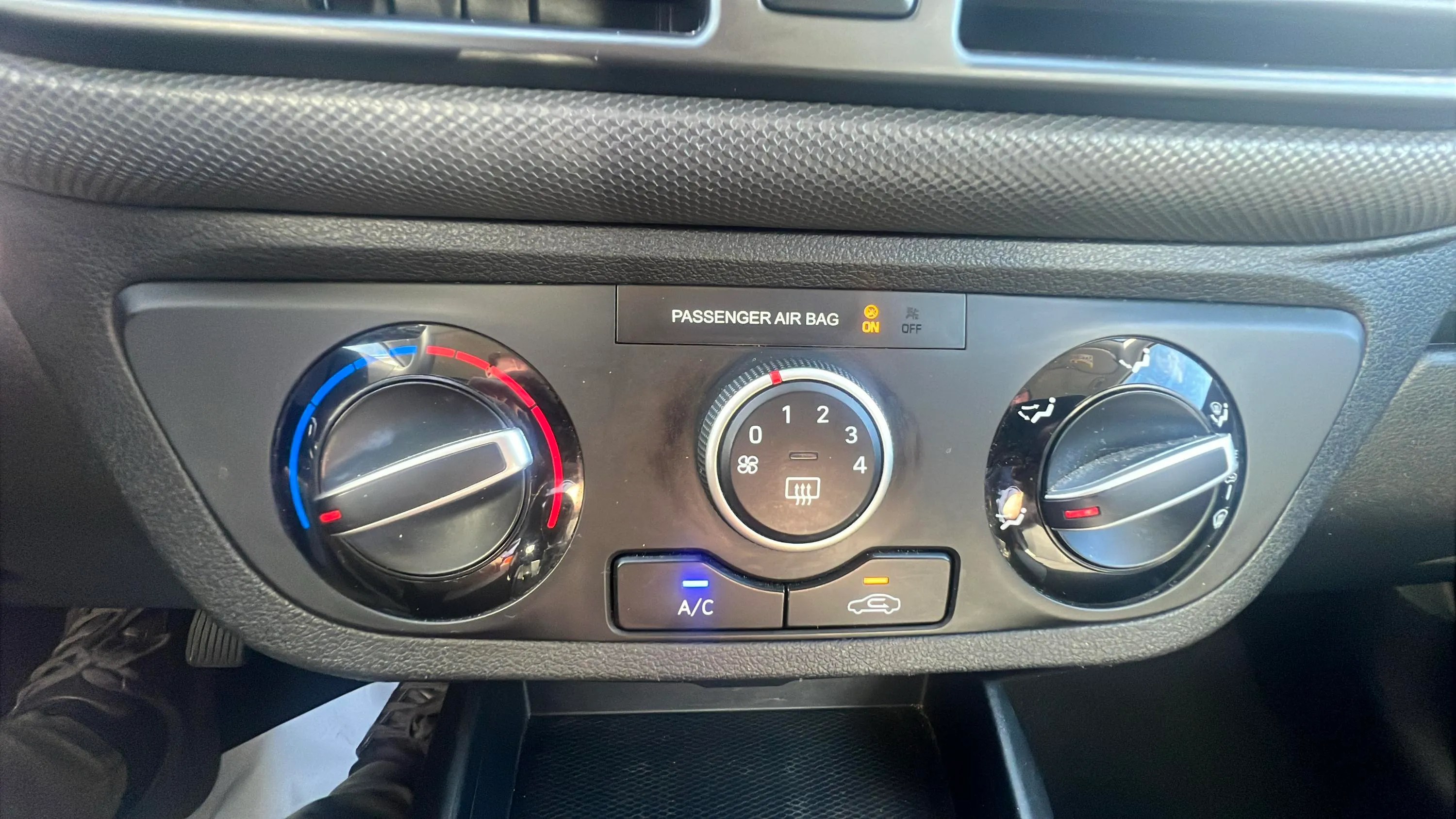 Hyundai i10 1.0 Klass - foto 18