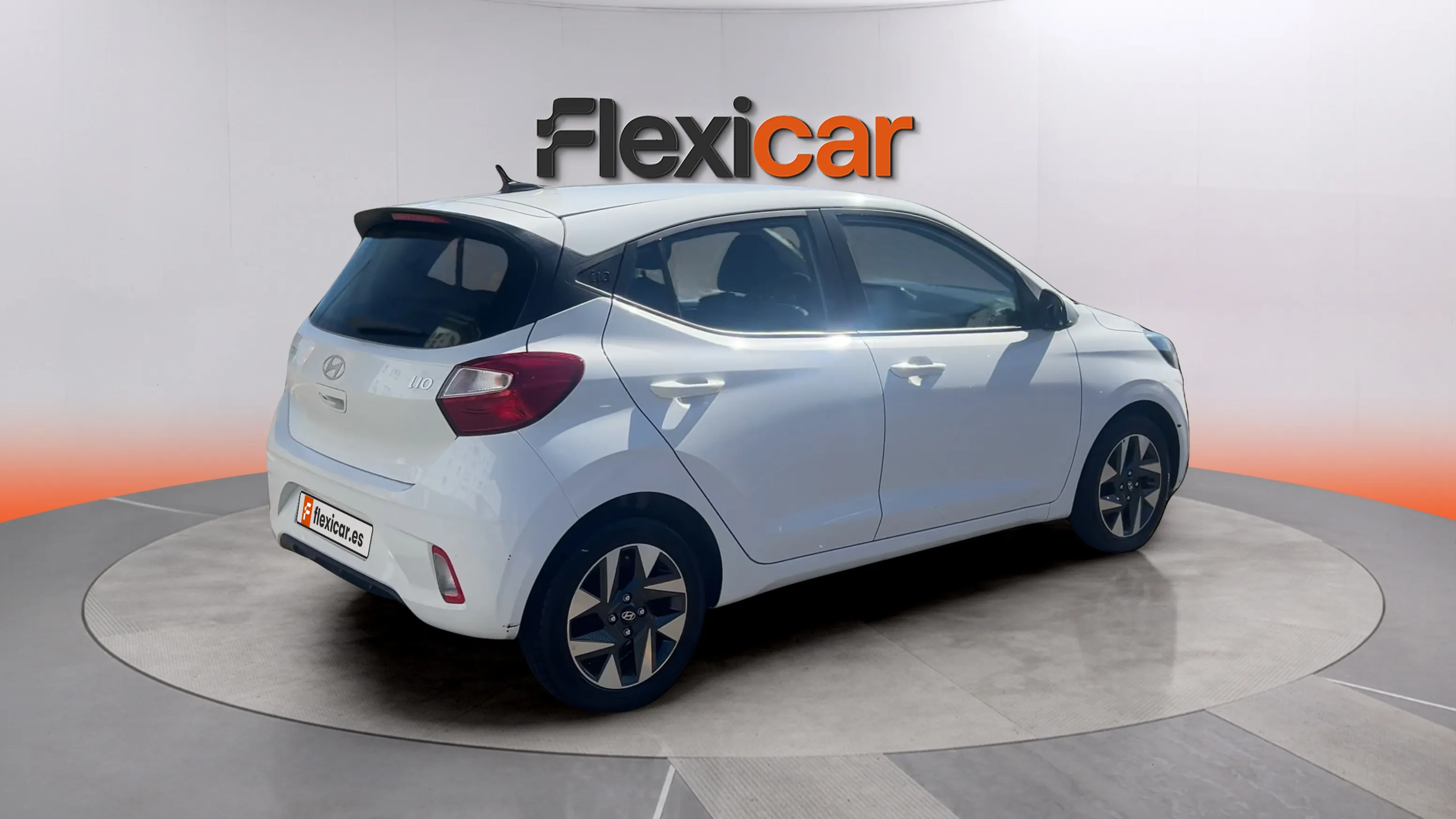 Hyundai i10 1.0 Klass - foto 2