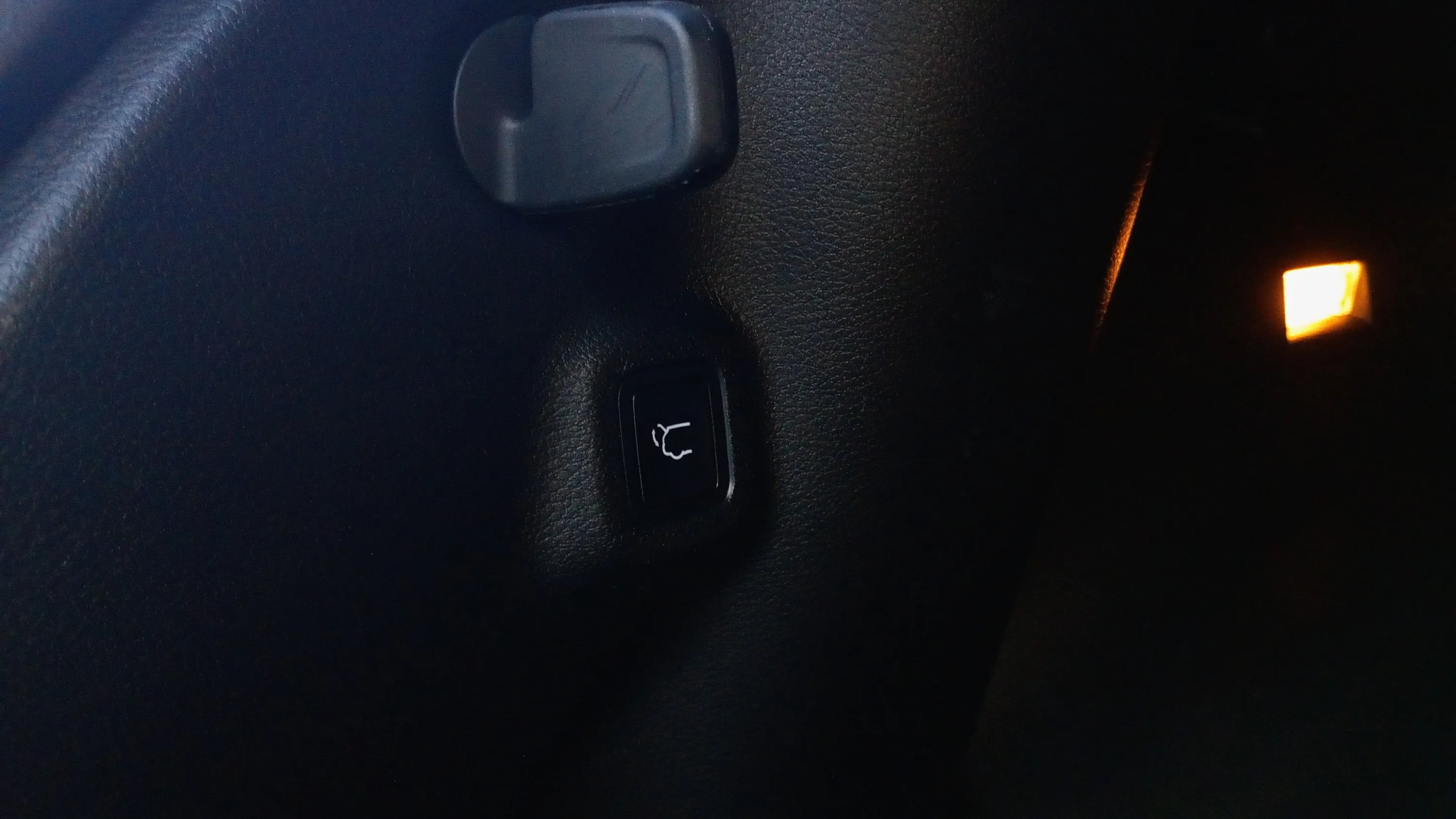 Jeep Compass 1.4 Mair Limited 4x2 - foto 24
