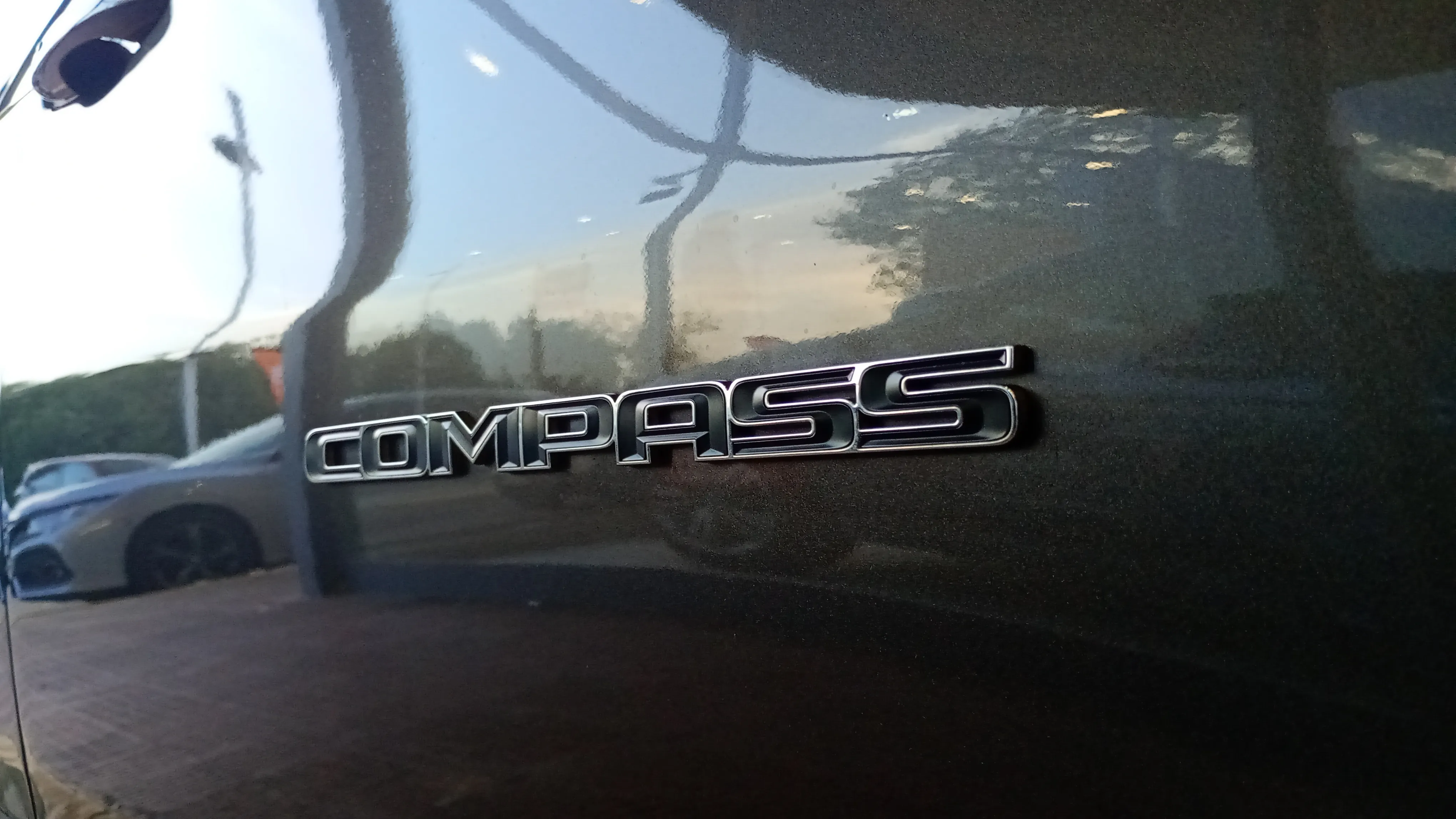 Jeep Compass 1.4 Mair Limited 4x2 - foto 10