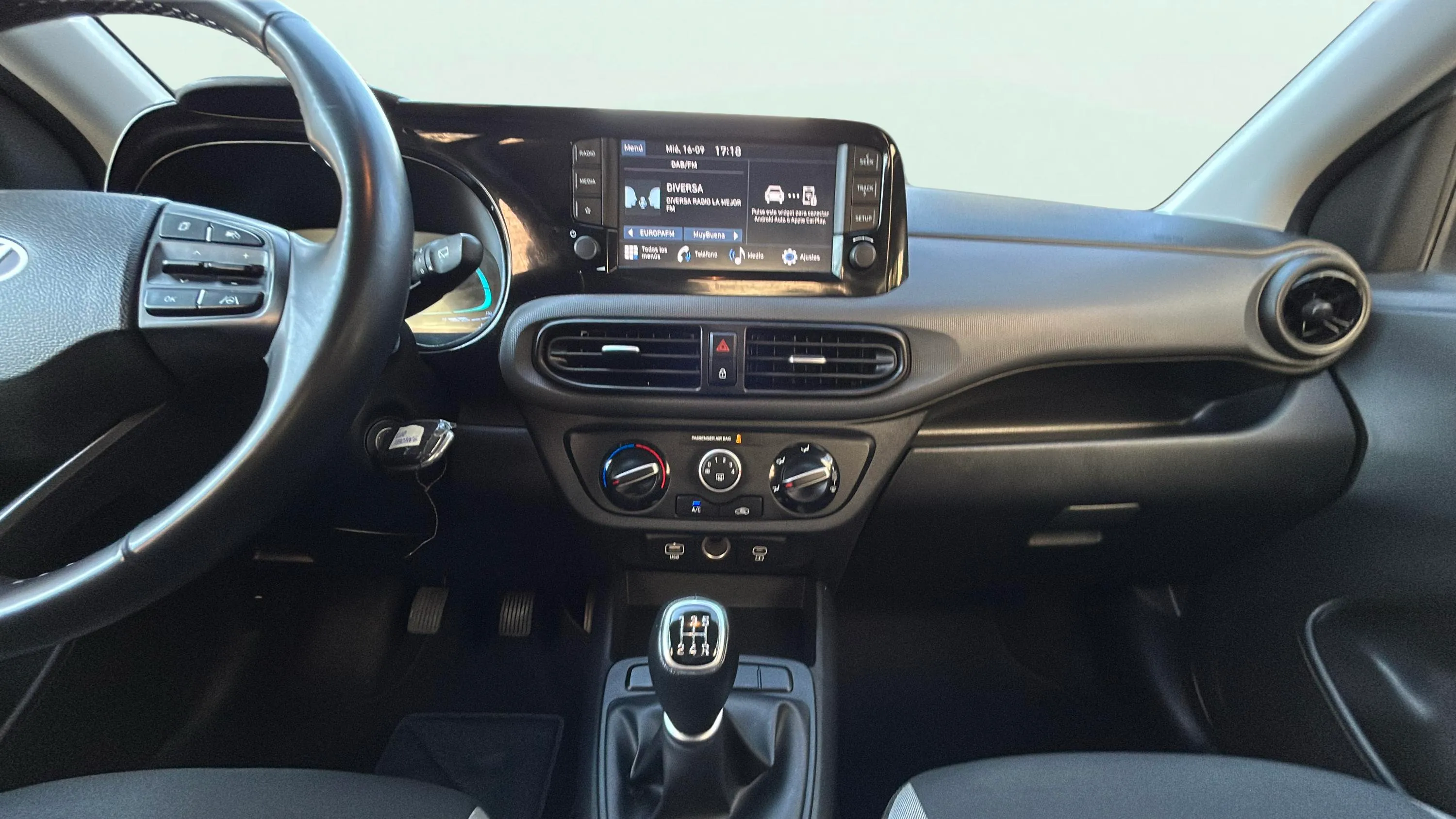 Hyundai i10 1.0 Klass - foto 10