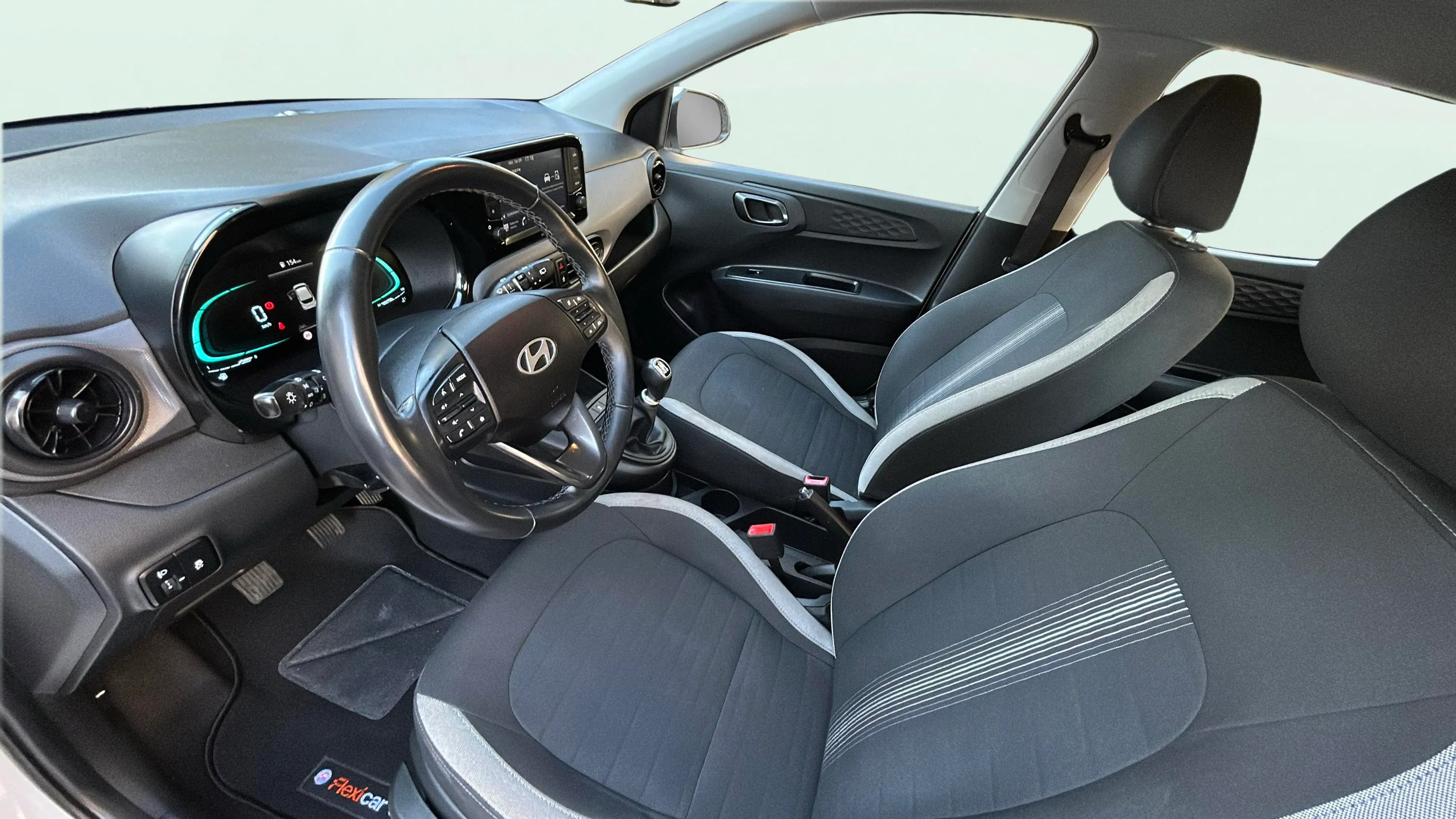 Hyundai i10 1.0 Klass - foto 13
