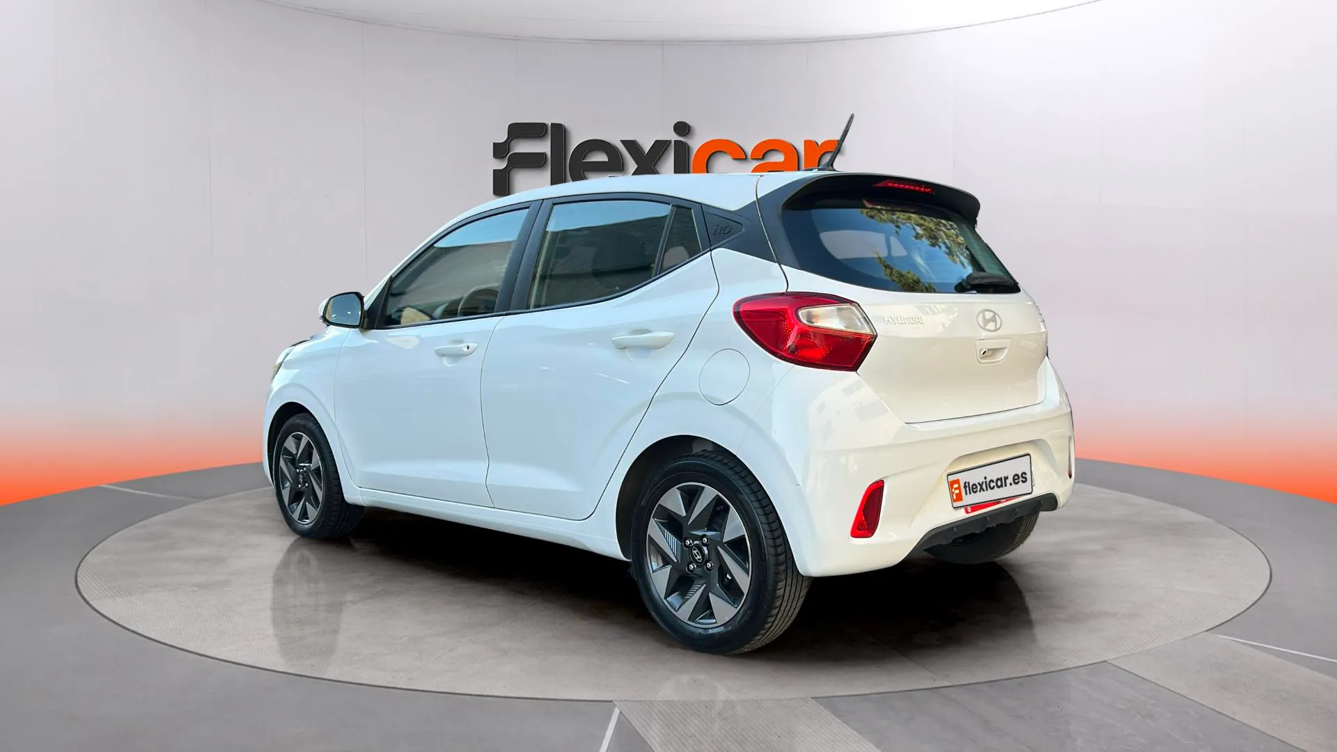 Hyundai i10 1.0 Klass - foto 4