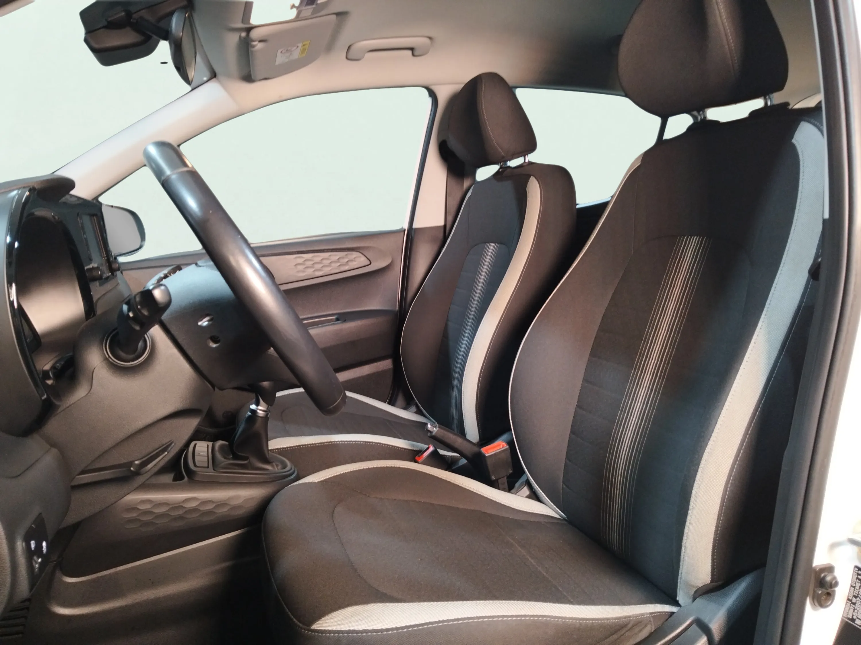 Hyundai i10 1.0 Klass - foto 14
