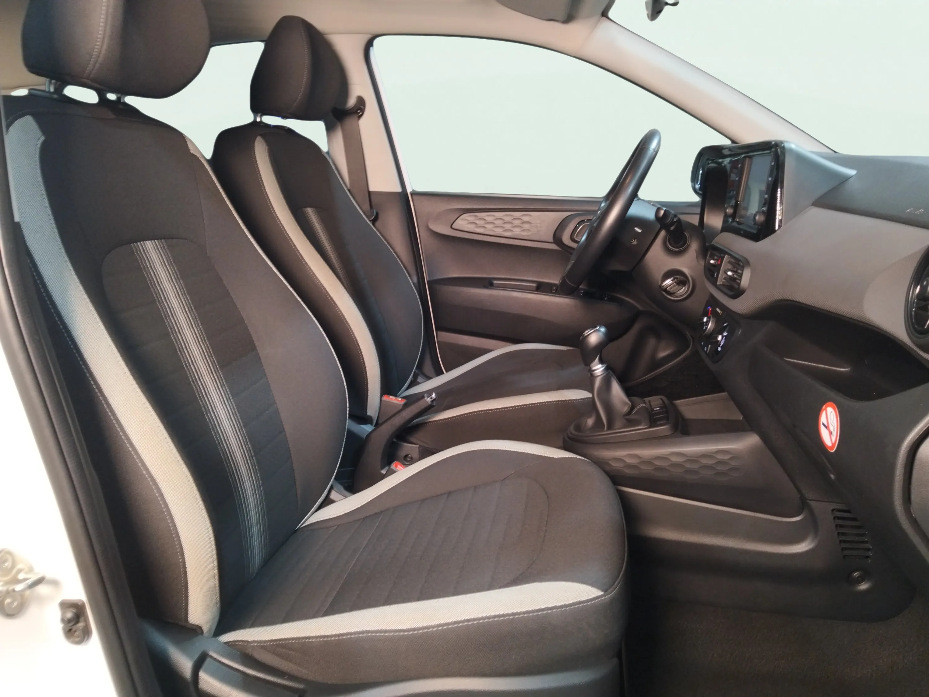 Hyundai i10 1.0 Klass - foto 13