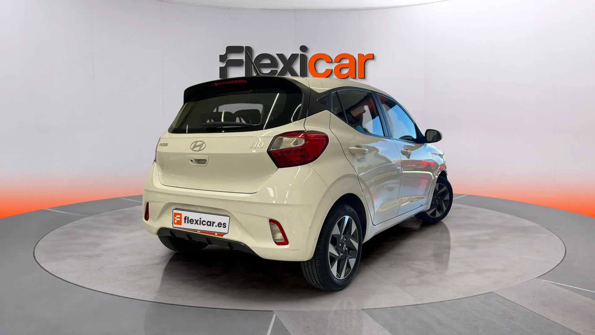 Hyundai i10 1.0 Klass - foto 8