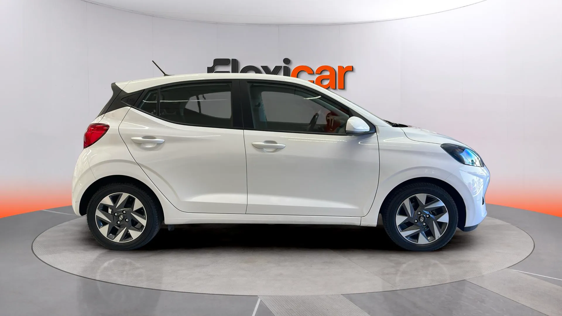 Hyundai i10 1.0 Klass - foto 4