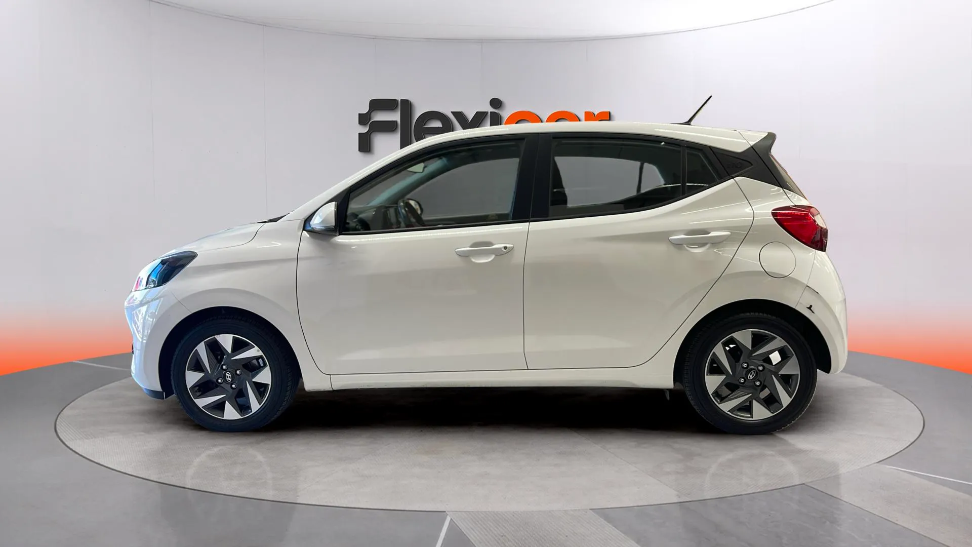 Hyundai i10 1.0 Klass - foto 5