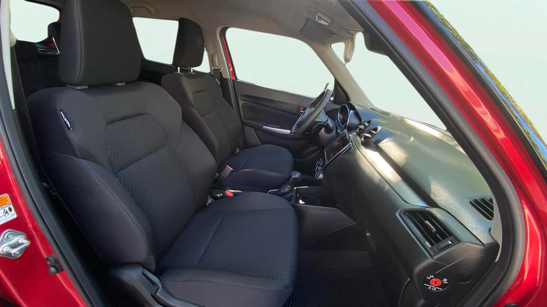 Suzuki Swift 1.2 GLX Mild Hybrid CVT - foto 12