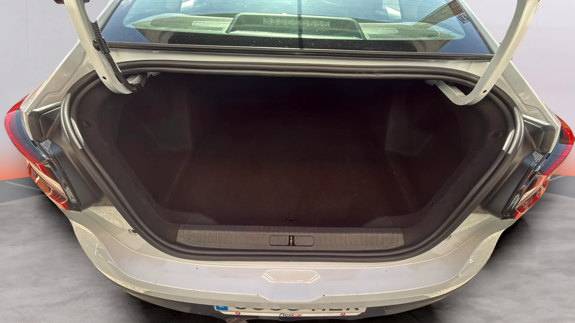 Citroën C4 X Hybrid 136 e-DCS6 You - foto 9