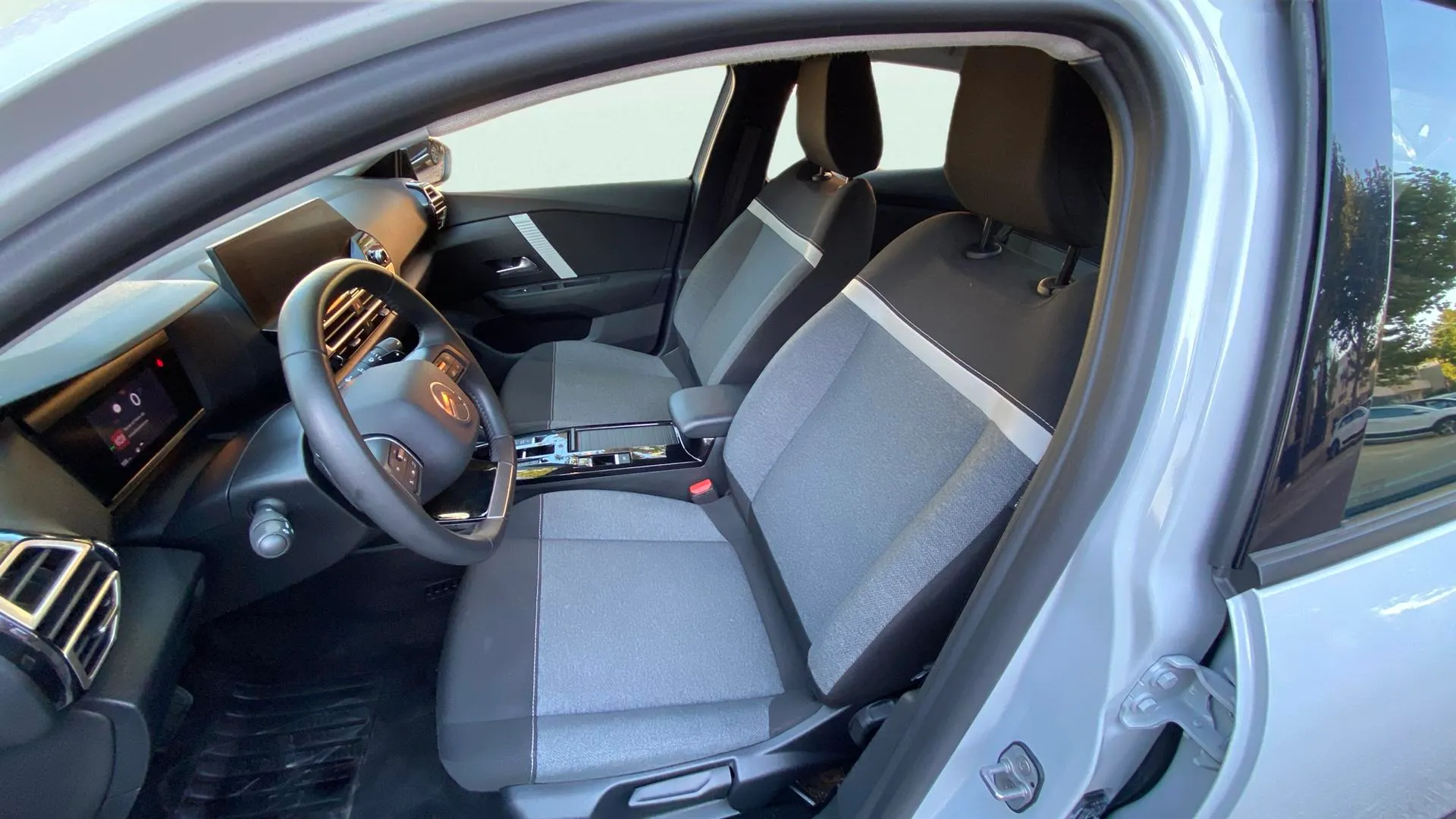 Citroën C4 X Hybrid 136 e-DCS6 You - foto 14