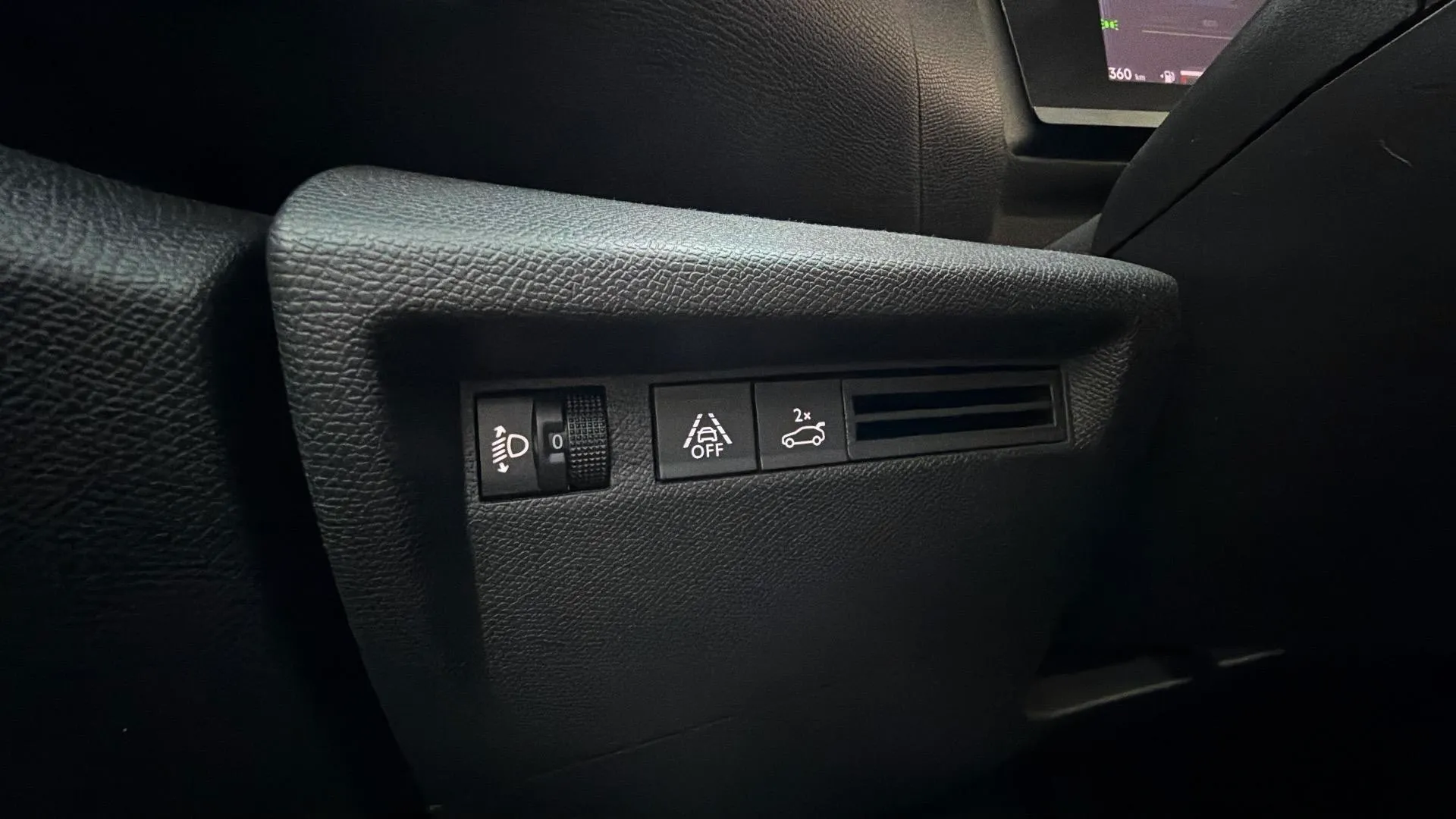 Citroën C4 X Hybrid 136 e-DCS6 You - foto 22