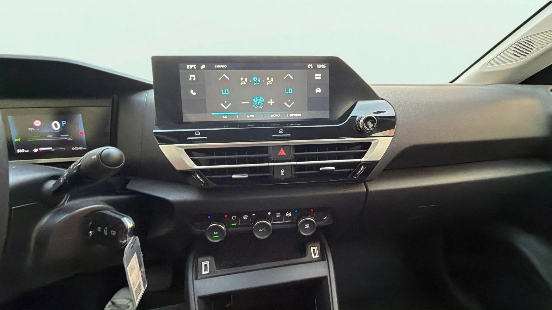 Citroën C4 X Hybrid 136 e-DCS6 You - foto 18
