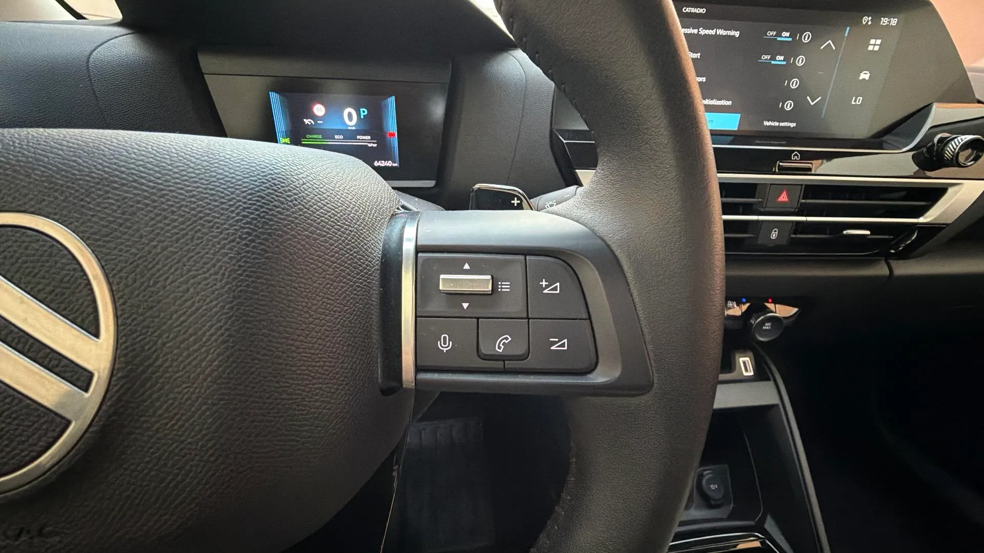 Citroën C4 X Hybrid 136 e-DCS6 You - foto 24
