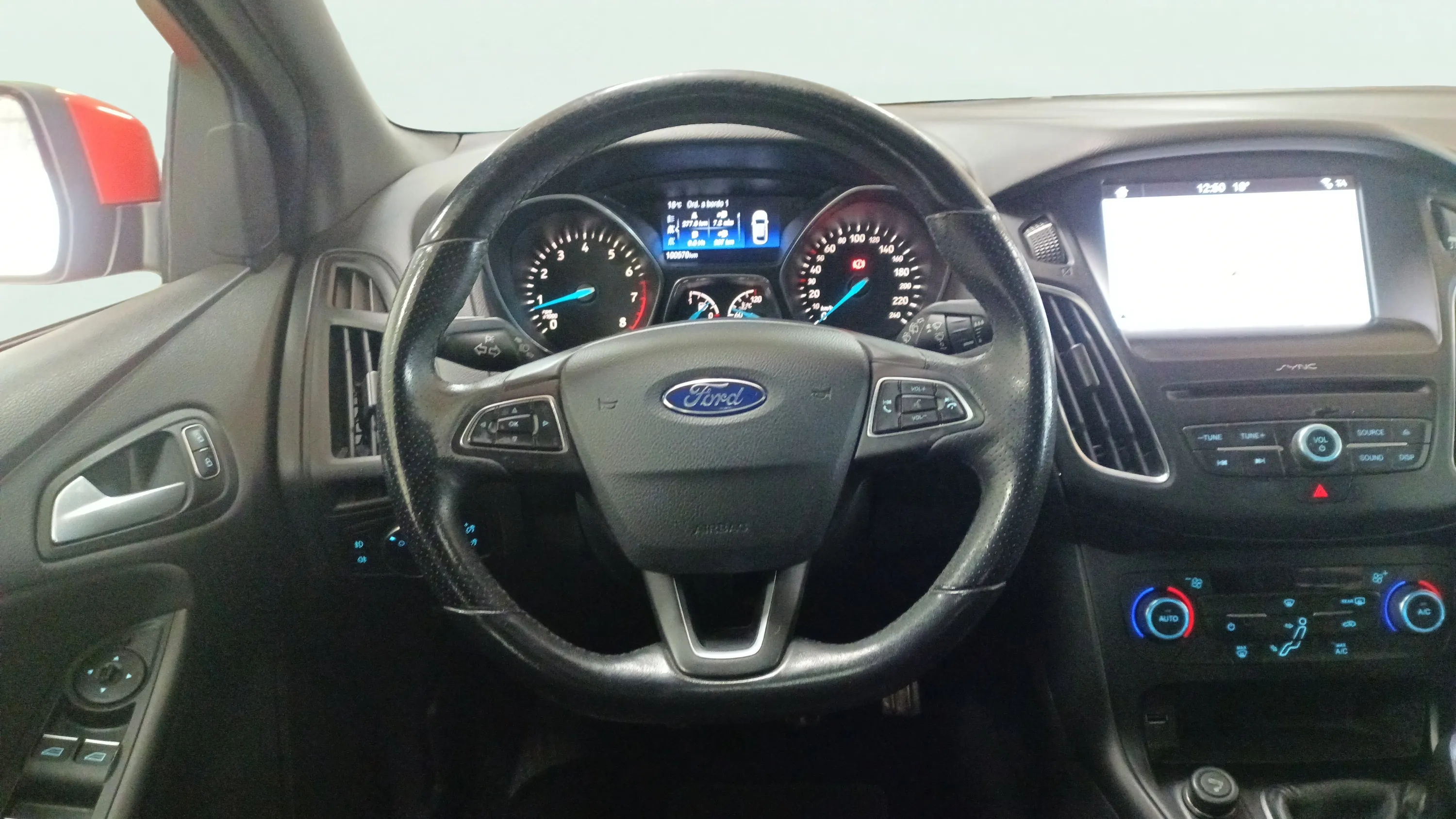 Ford Focus 1.0 EcoBoost ST-Line - foto 14