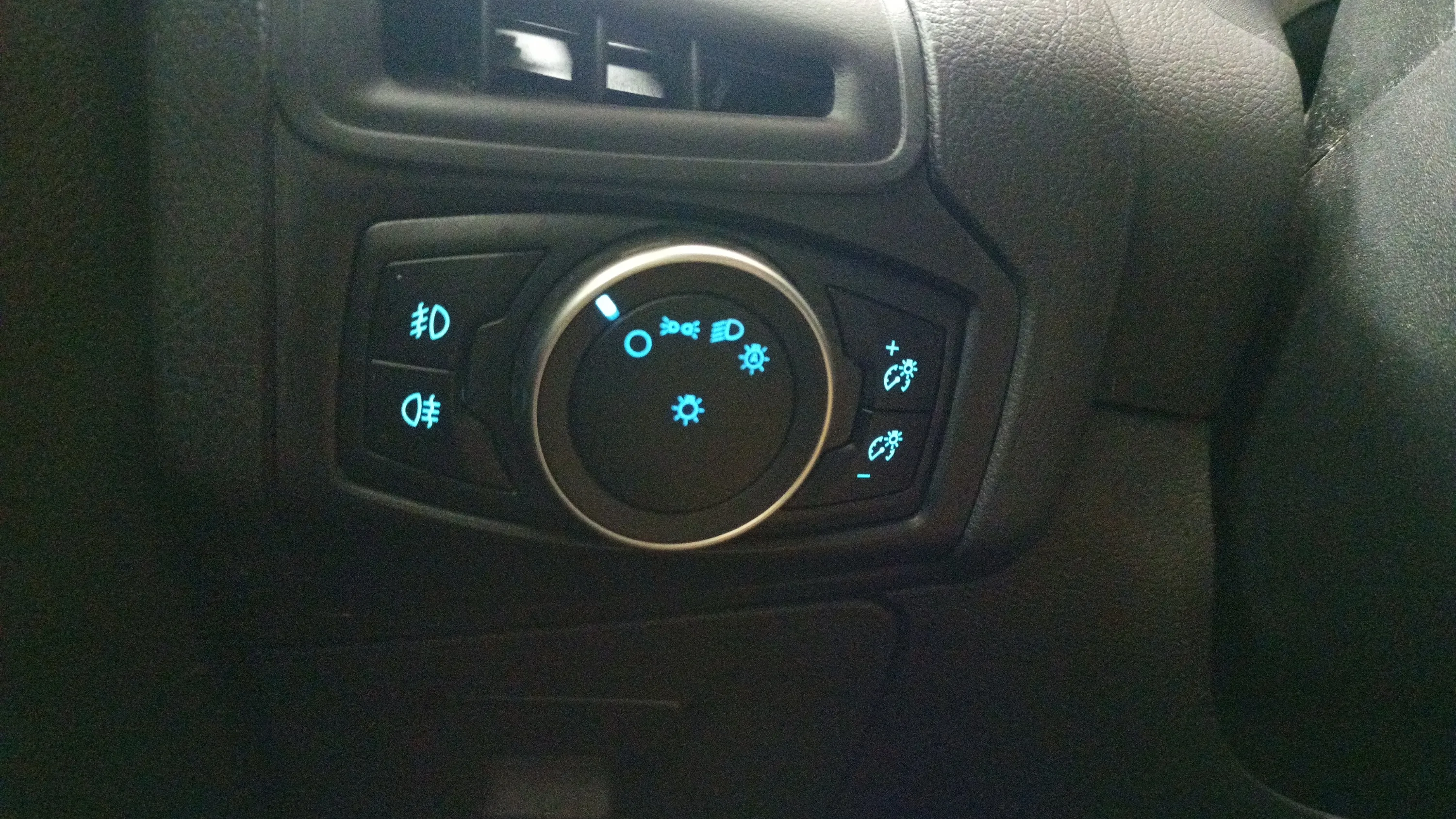 Ford Focus 1.0 EcoBoost ST-Line - foto 25