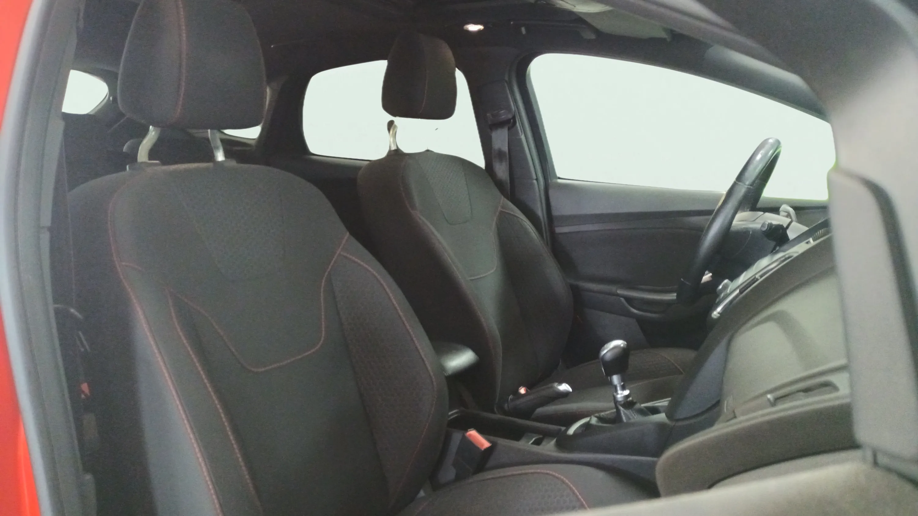 Ford Focus 1.0 EcoBoost ST-Line - foto 10