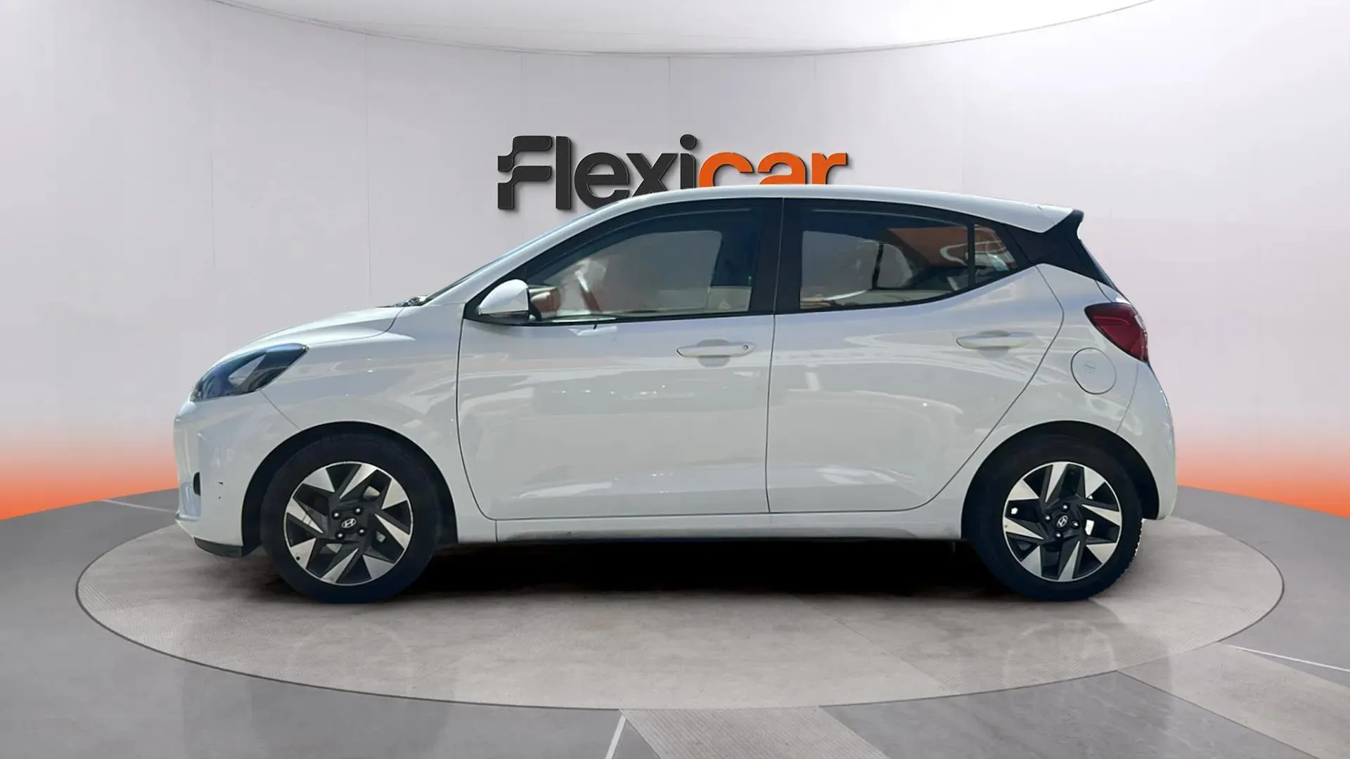 Hyundai i10 1.0 Klass - foto 4