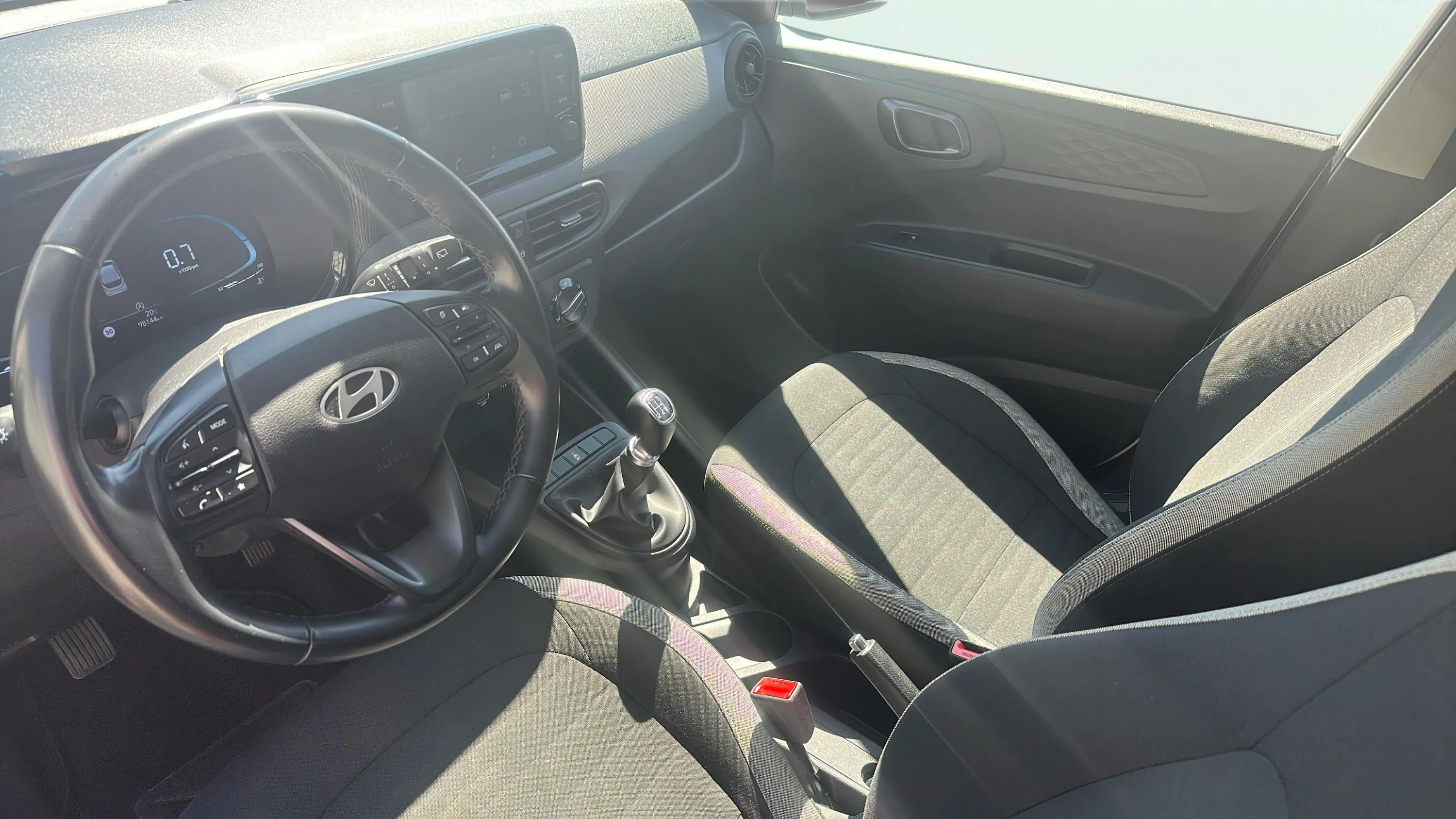Hyundai i10 1.0 Klass - foto 9