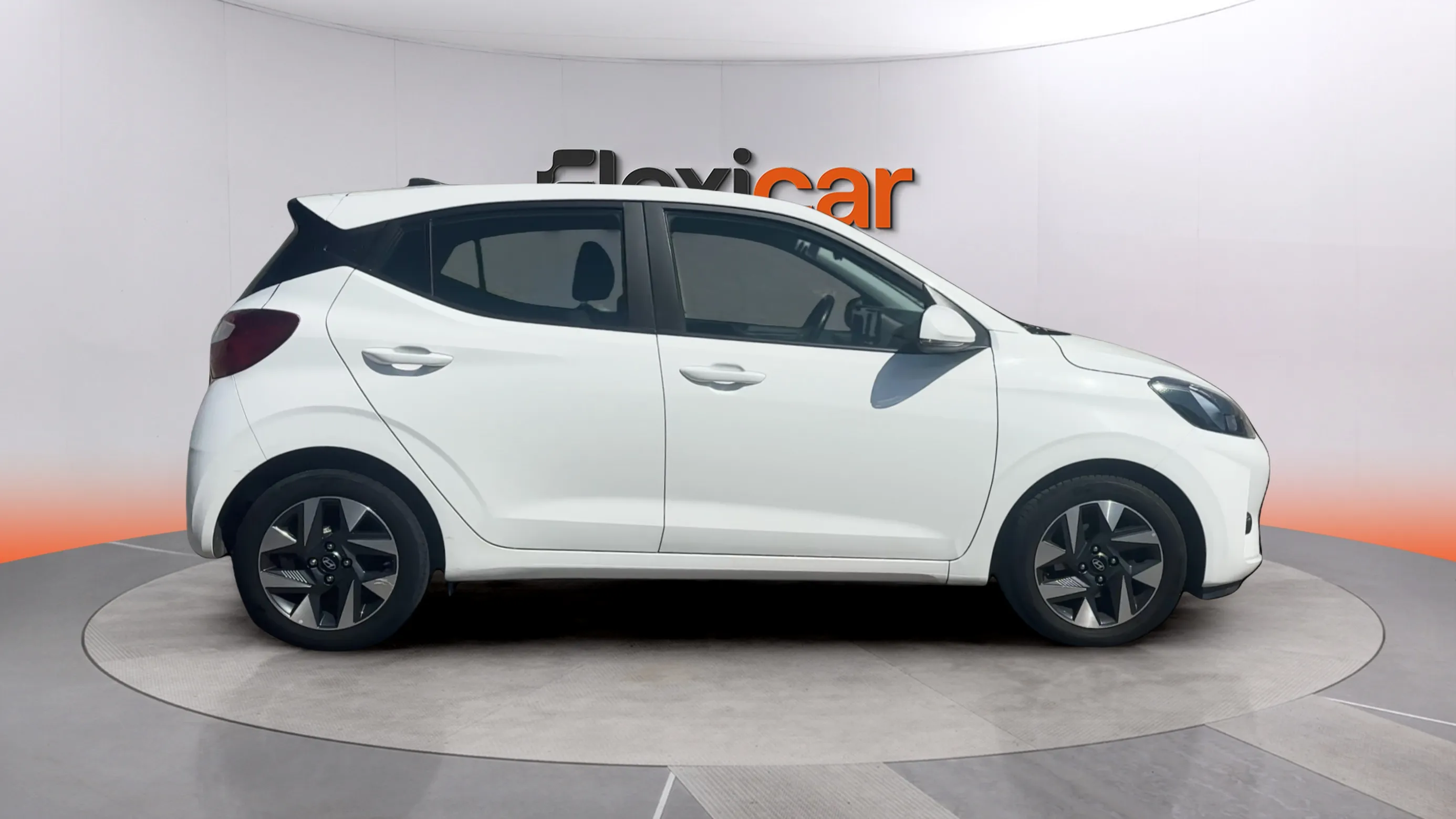 Hyundai i10 1.0 Klass - foto 8
