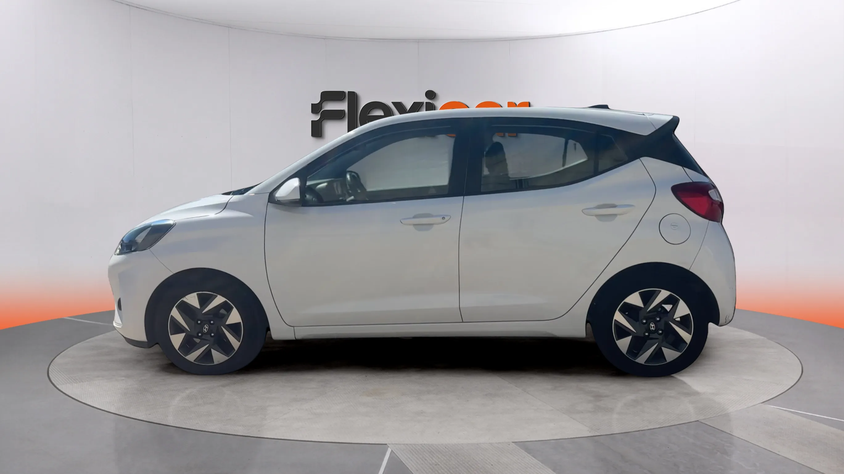 Hyundai i10 1.0 Klass - foto 4