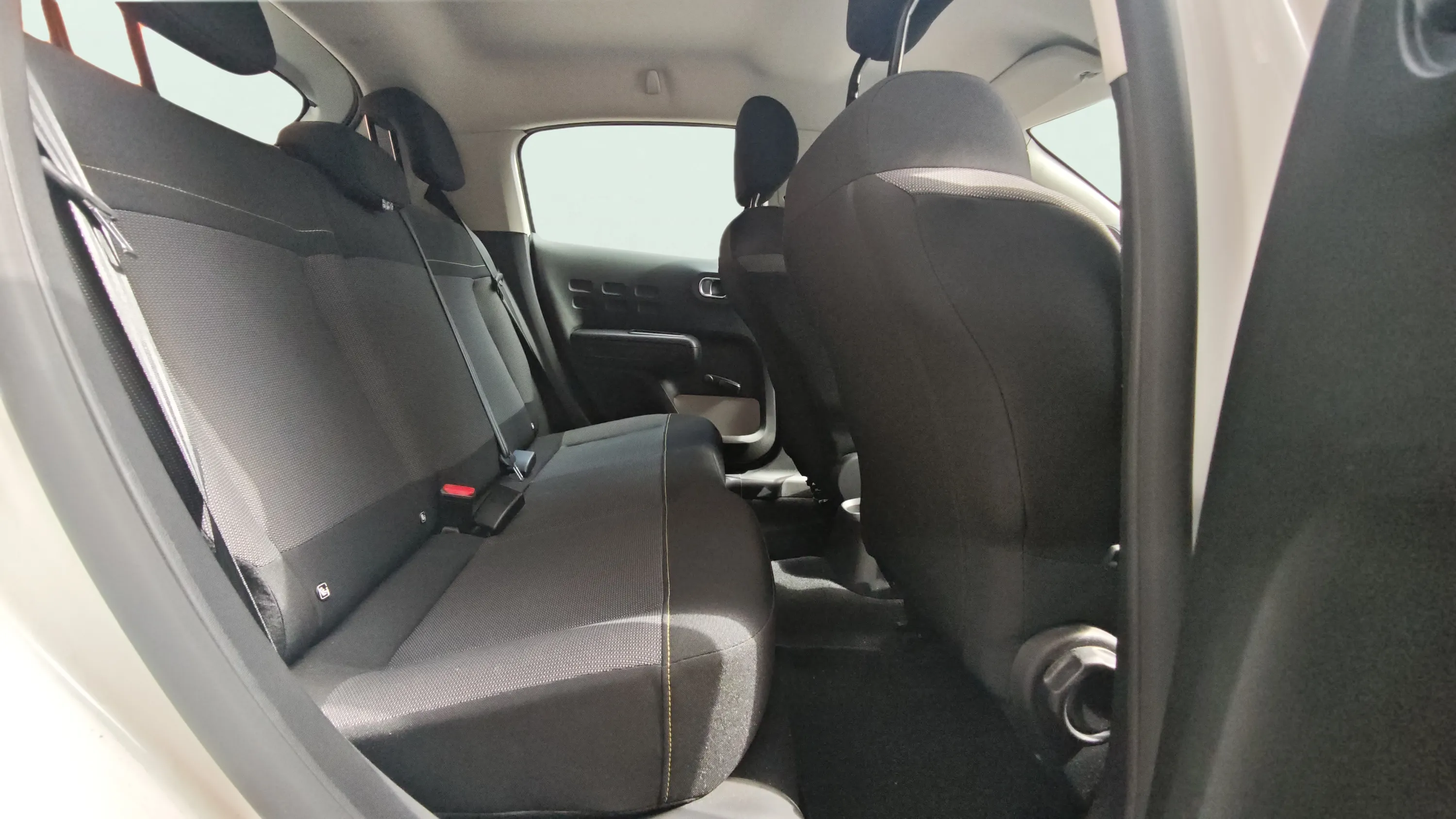 Citroën C3 BlueHDi C-Series - foto 11