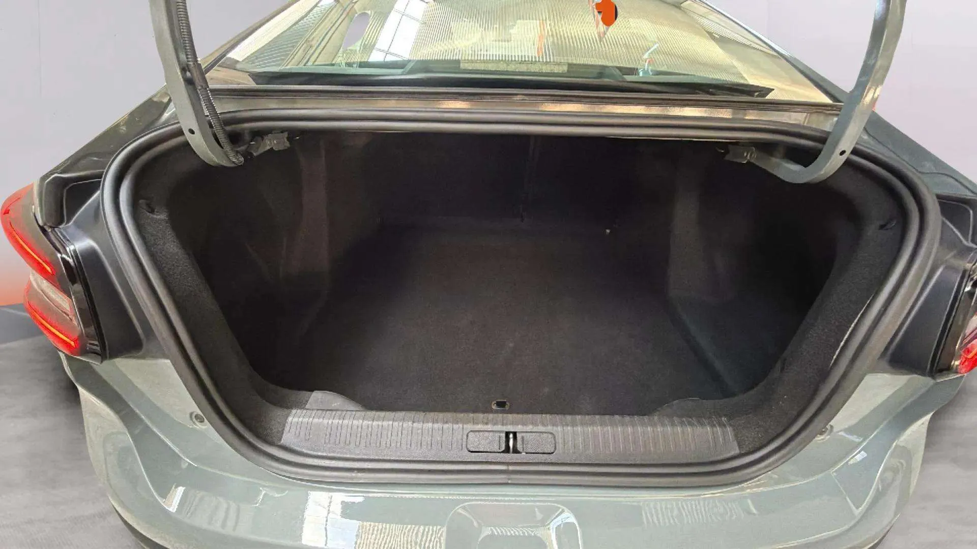 Citroën C4 X Hybrid 136 e-DCS6 Plus - foto 19