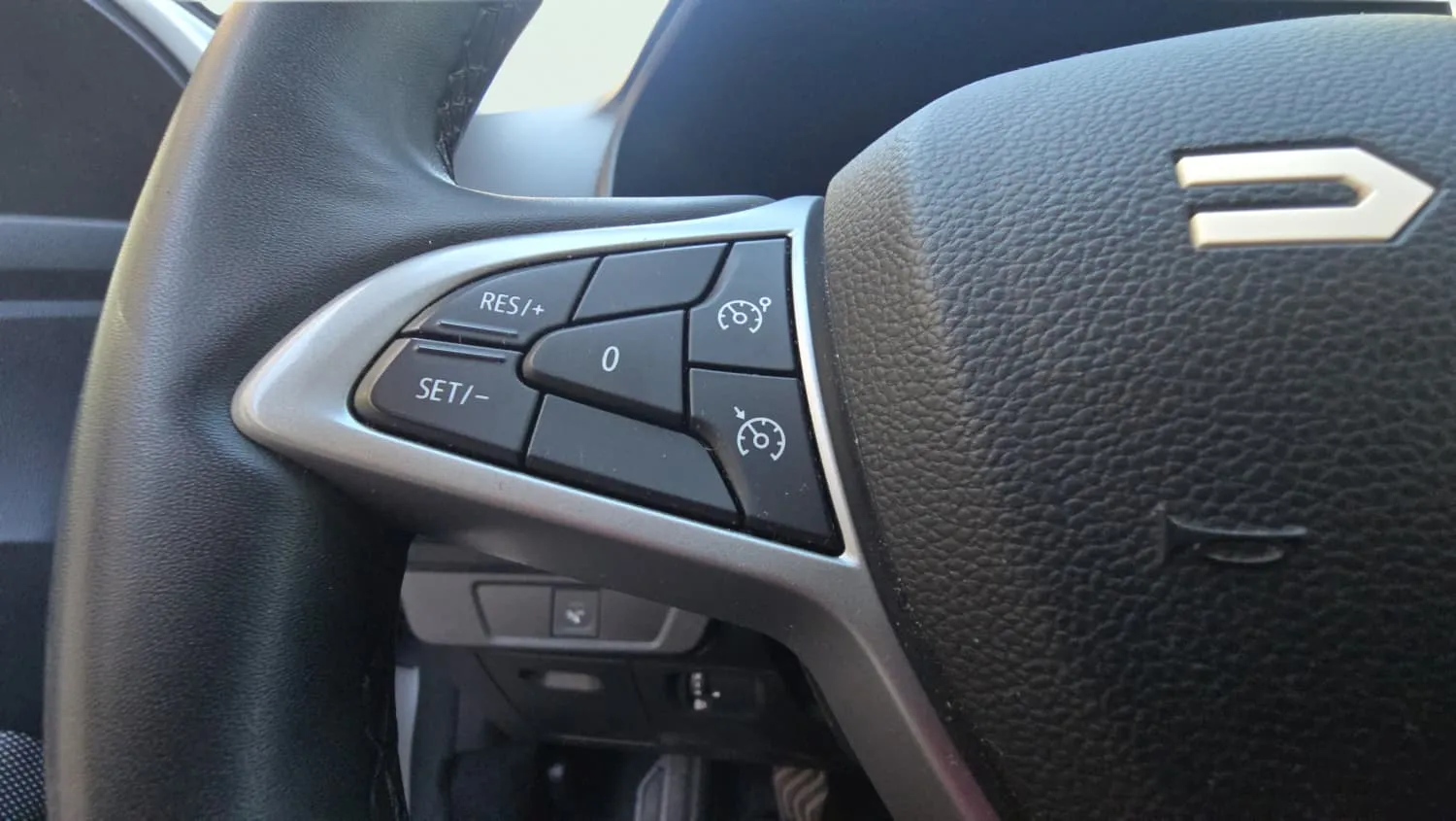 Dacia Sandero Stepway Essential TCe (90V) - foto 17