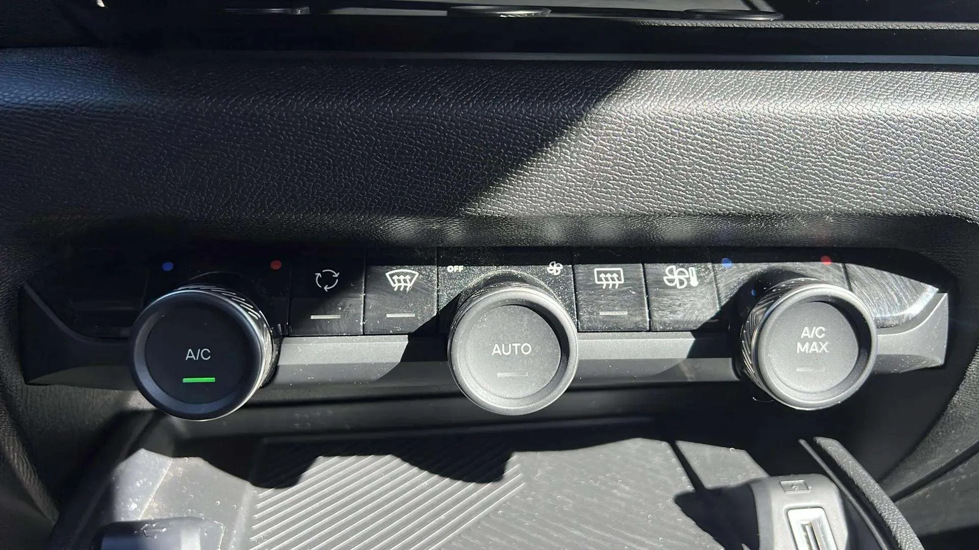 Citroën C4 X Hybrid 136 e-DCS6 You - foto 19