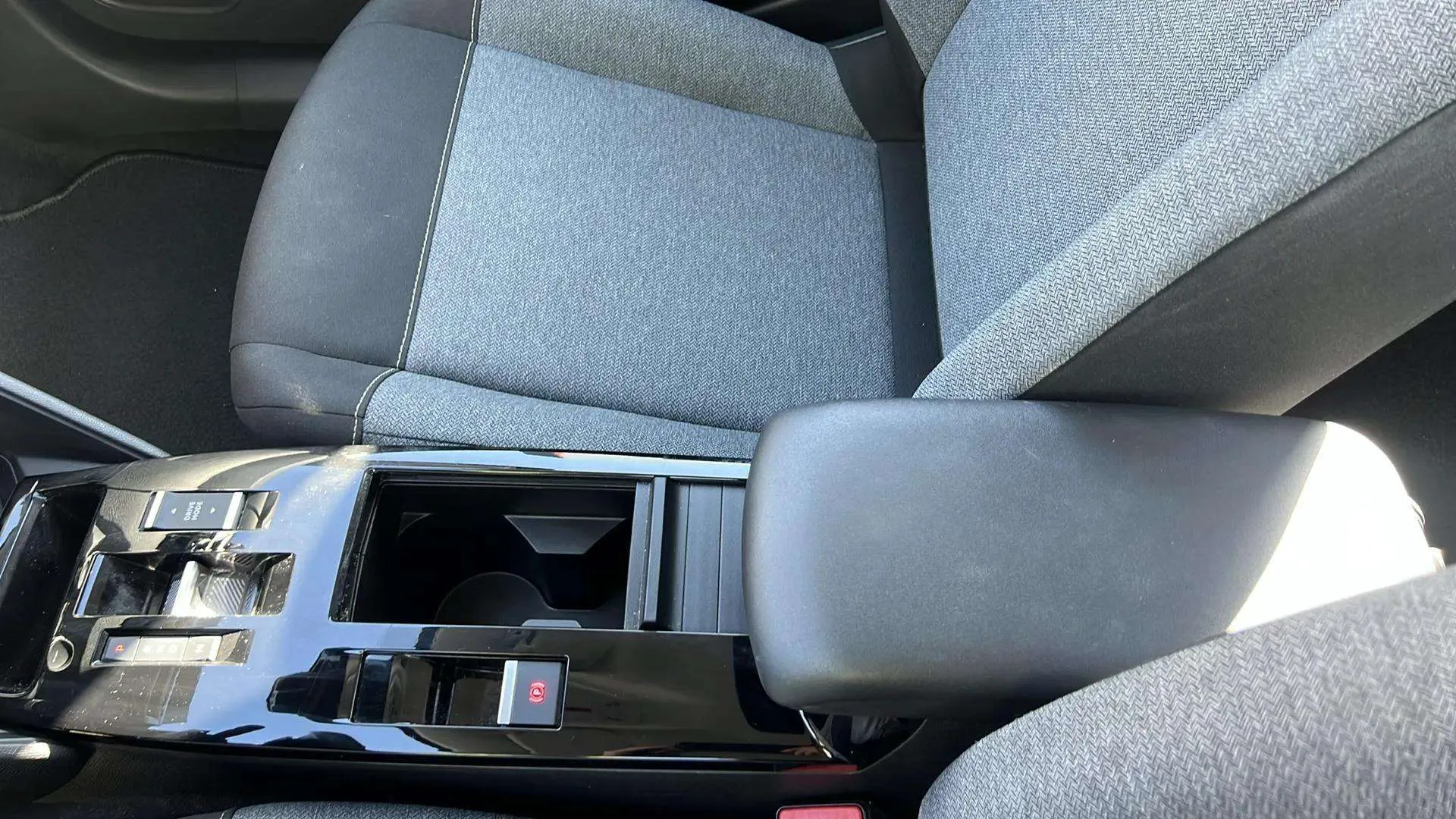 Citroën C4 X Hybrid 136 e-DCS6 You - foto 22