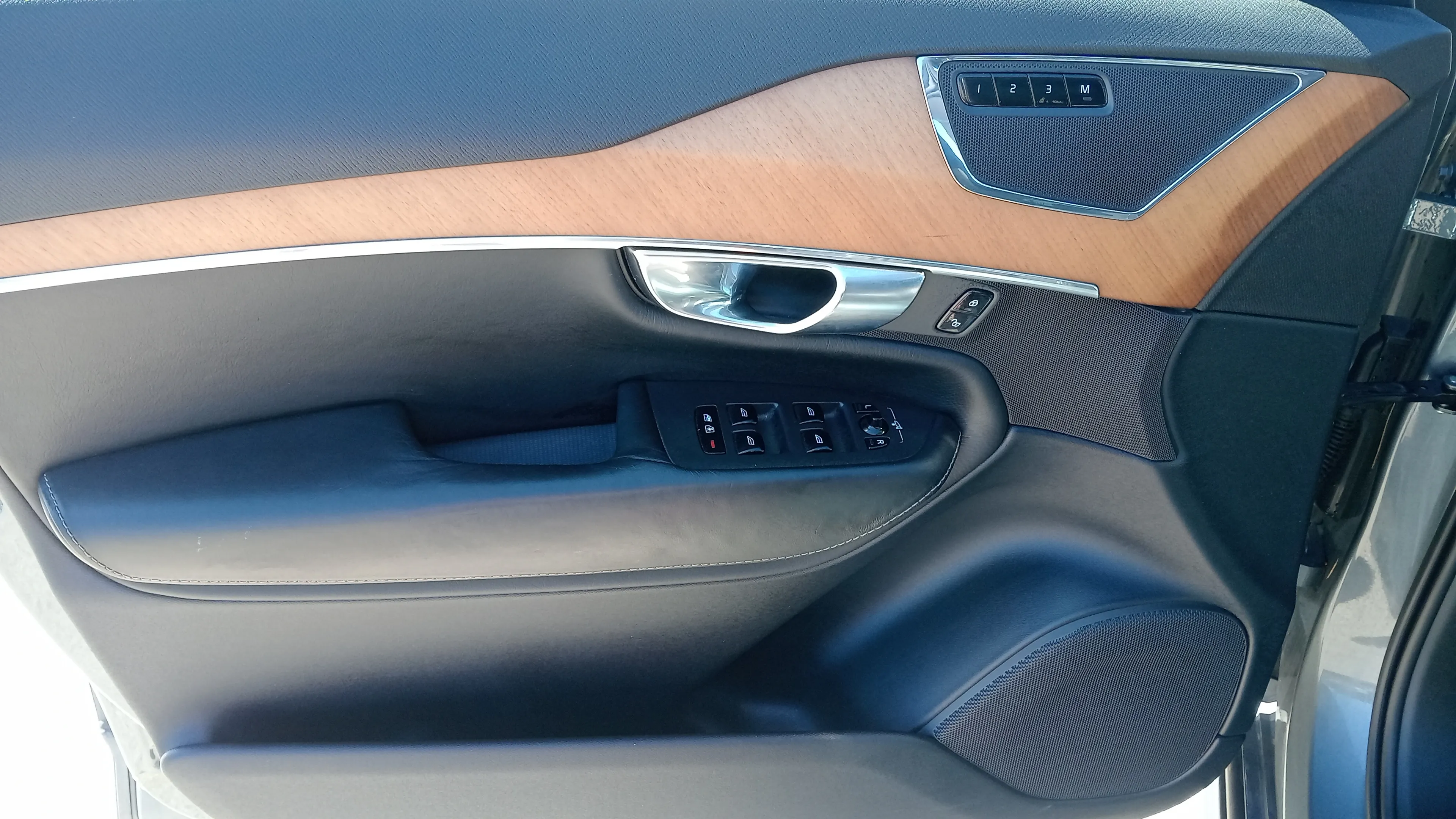 Volvo XC90 2.0 D5 AWD Inscription - foto 21