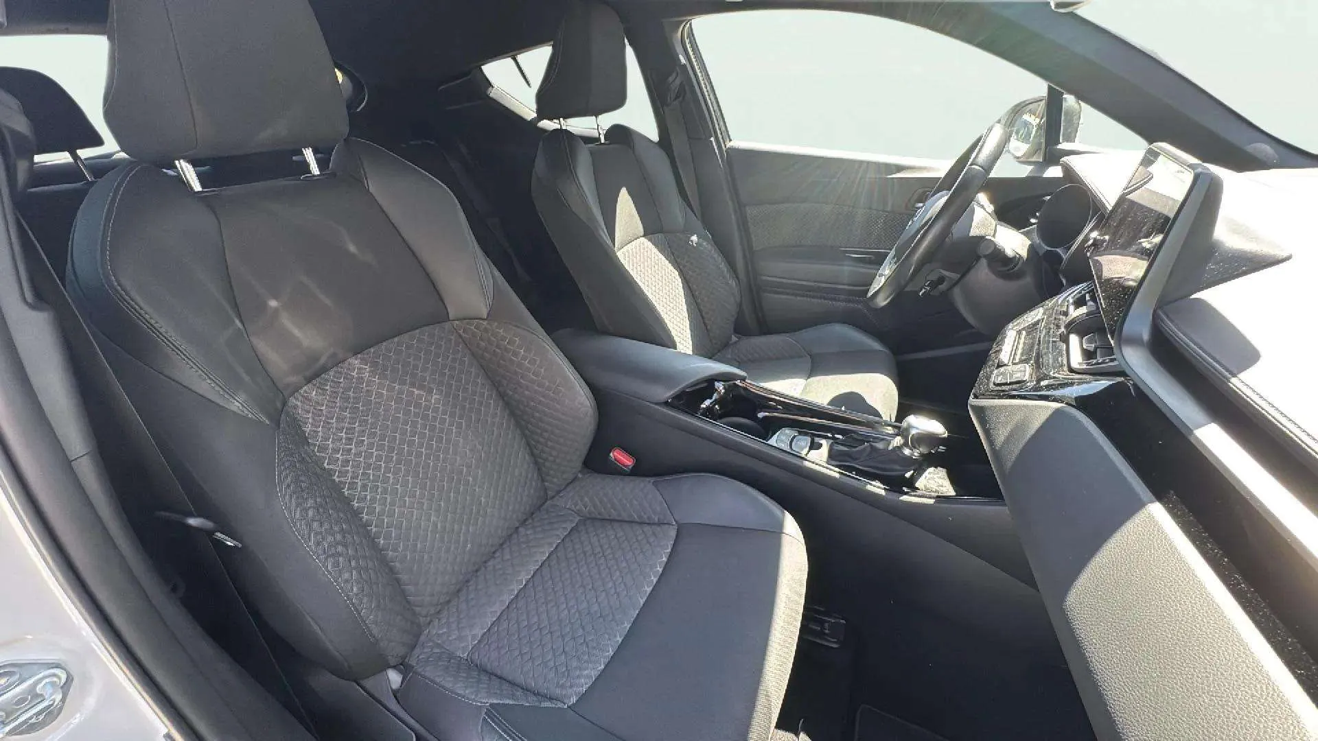 Toyota C-HR 1.8 125H Active - foto 14