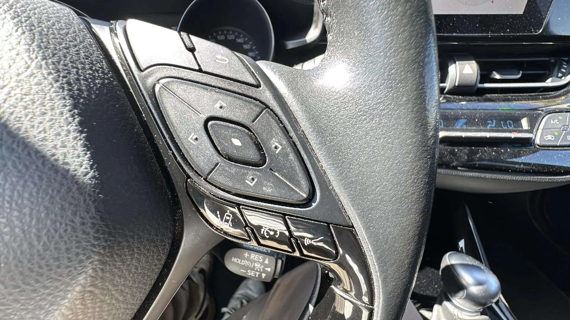 Toyota C-HR 1.8 125H Active - foto 17