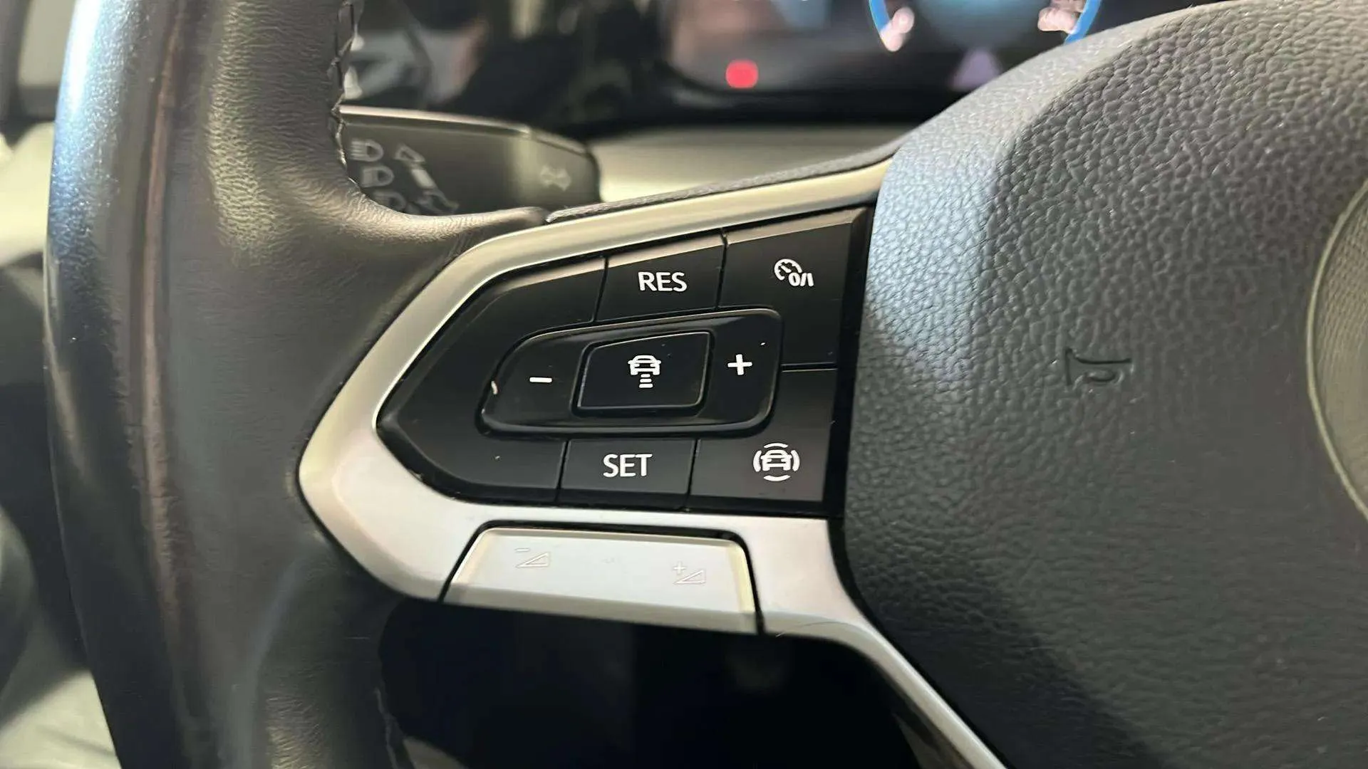 Volkswagen Golf 2.0 TDI - foto 18