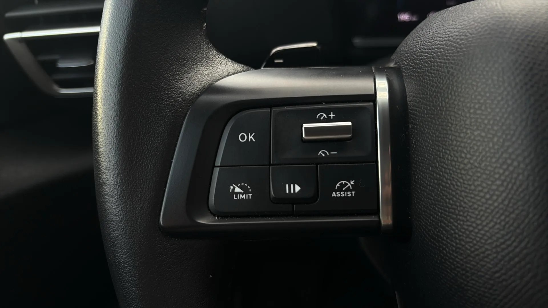 Citroën C4 X Hybrid 136 e-DCS6 Plus - foto 23