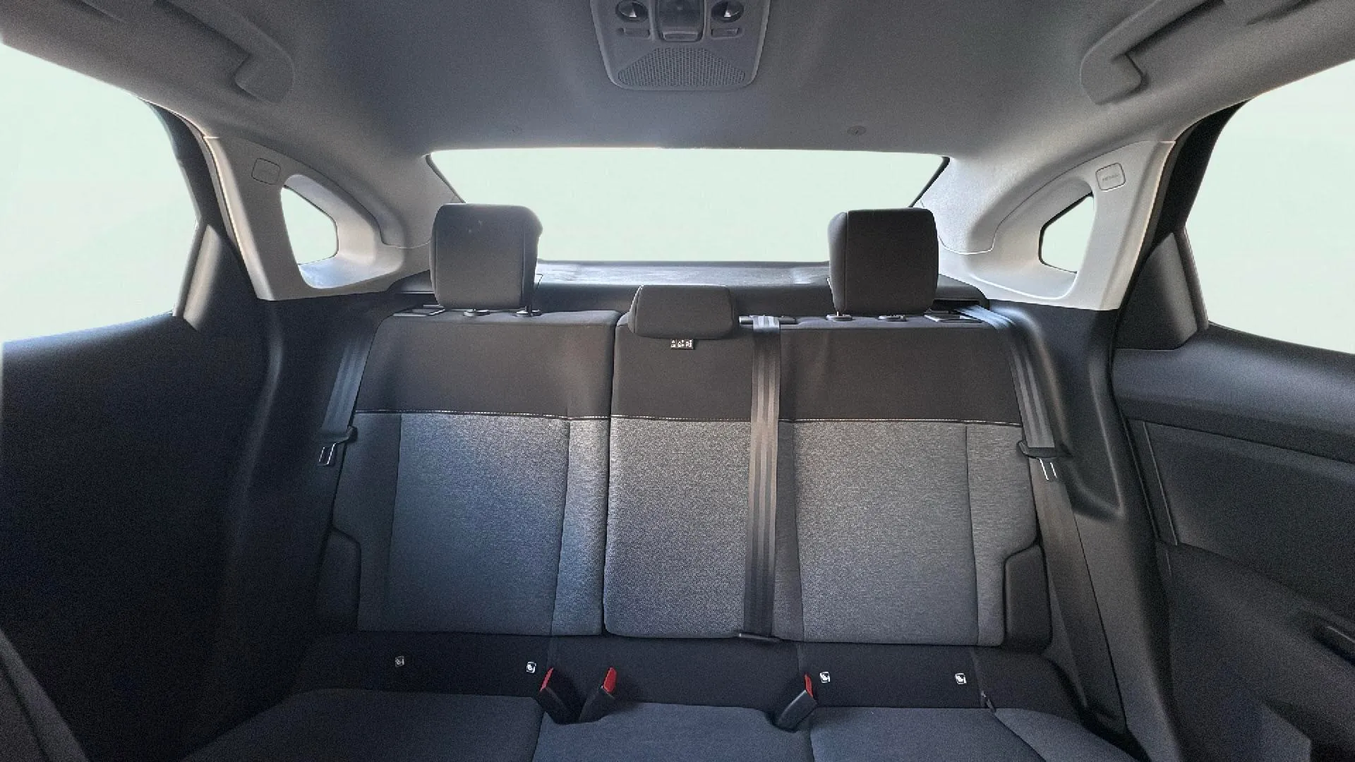 Citroën C4 X Hybrid 136 e-DCS6 Plus - foto 16