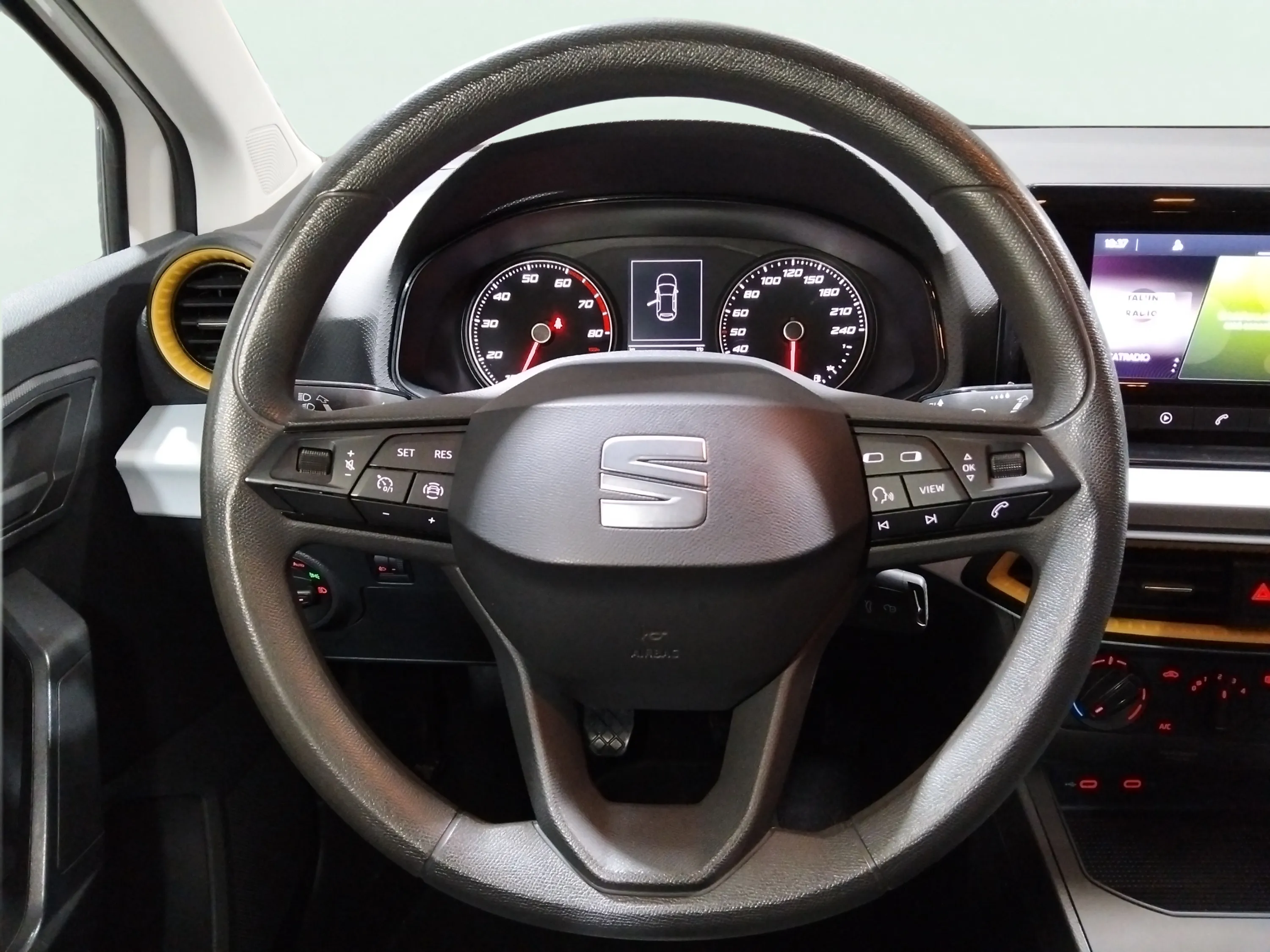 SEAT Ibiza 1.0 MPI Reference - foto 11